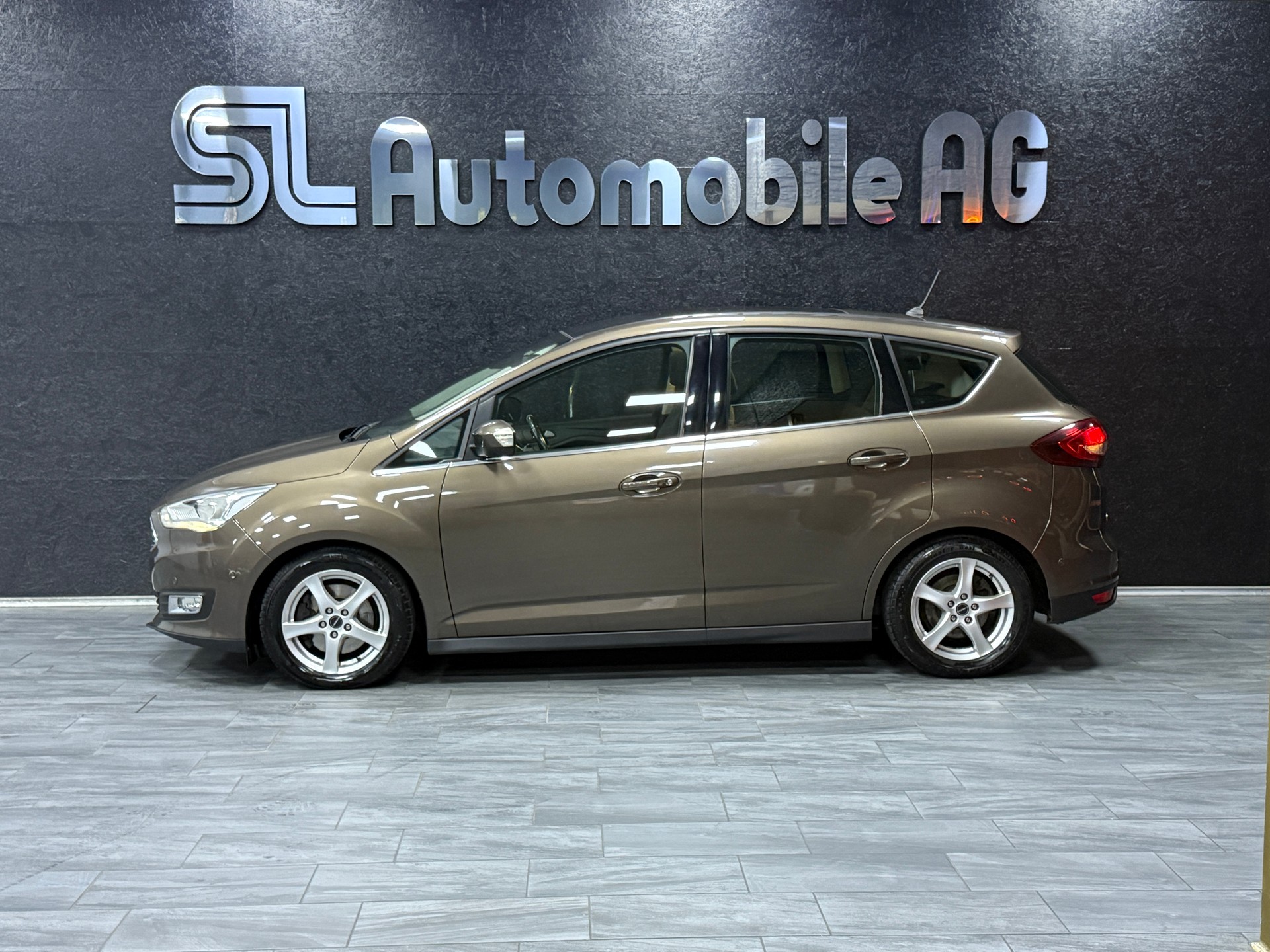 FORD C-Max 1.5 SCTi Titanium Automat-showroom-element-3