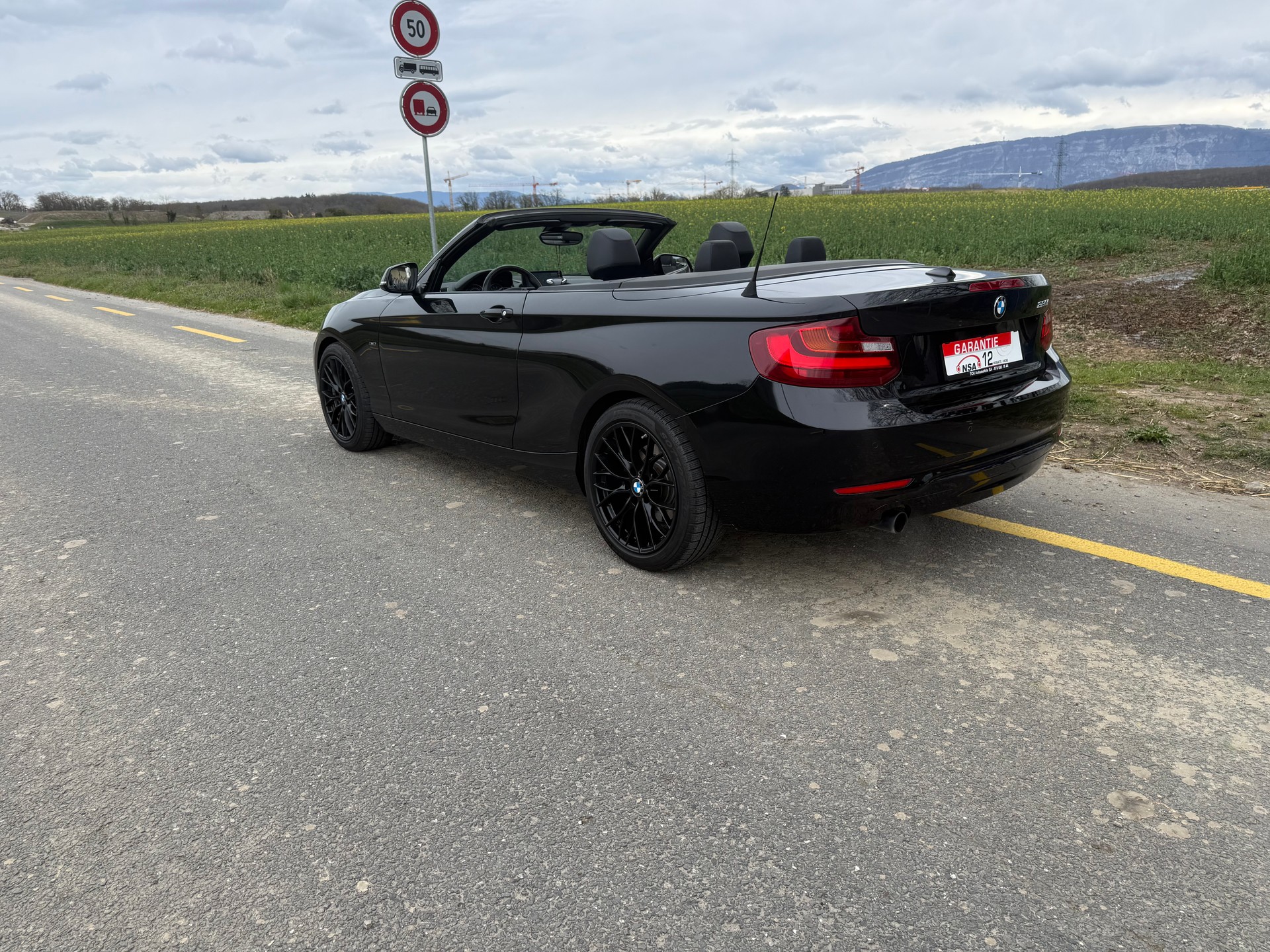 BMW 220i Sport Line Steptronic-image-4