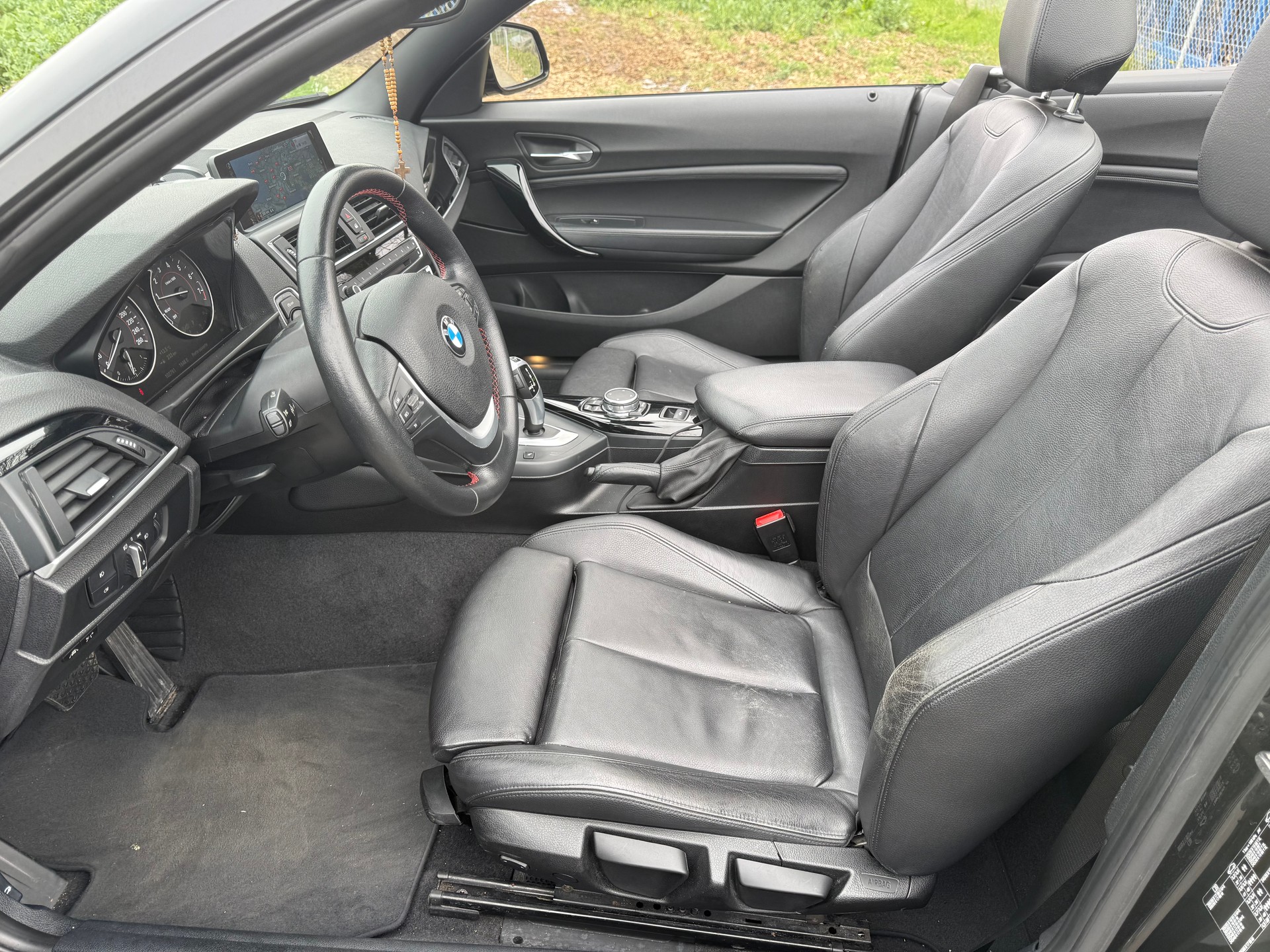 BMW 220i Sport Line Steptronic-image-9