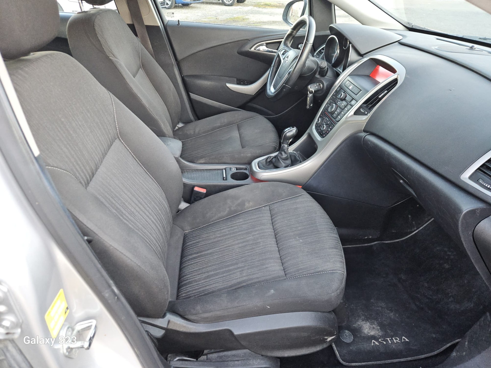 OPEL Astra SportsTourer 1.7 CDTi Anniversary Edition-image-6