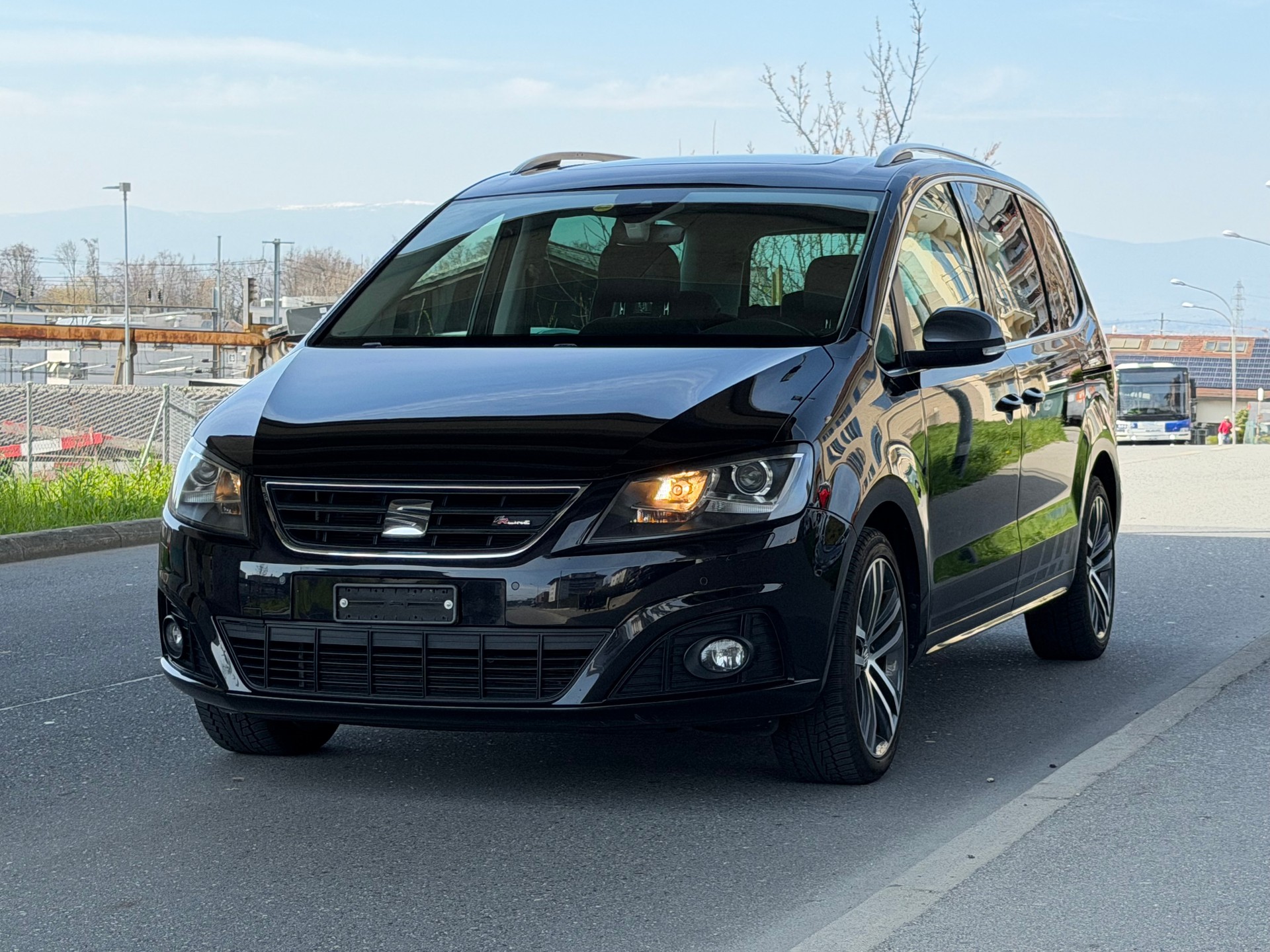 SEAT Alhambra 2.0 TDI FR Line DSG-showroom-element-1