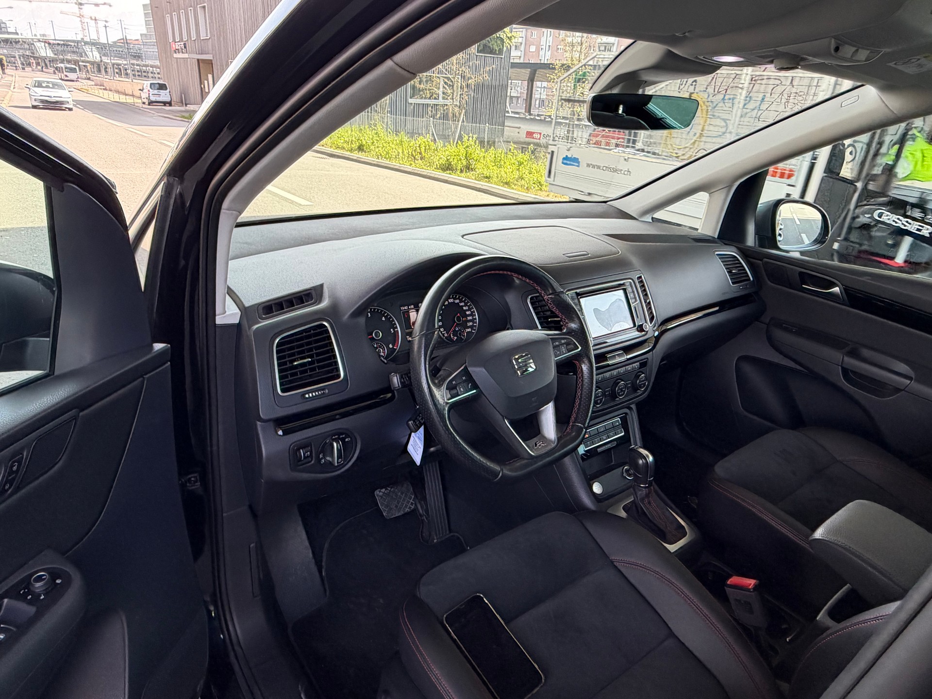 SEAT Alhambra 2.0 TDI FR Line DSG-image-12