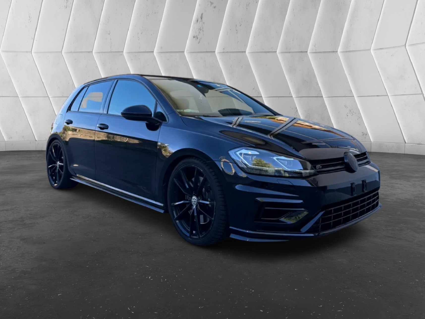 VW Golf 2.0 TSI R 4Motion DSG-image-4