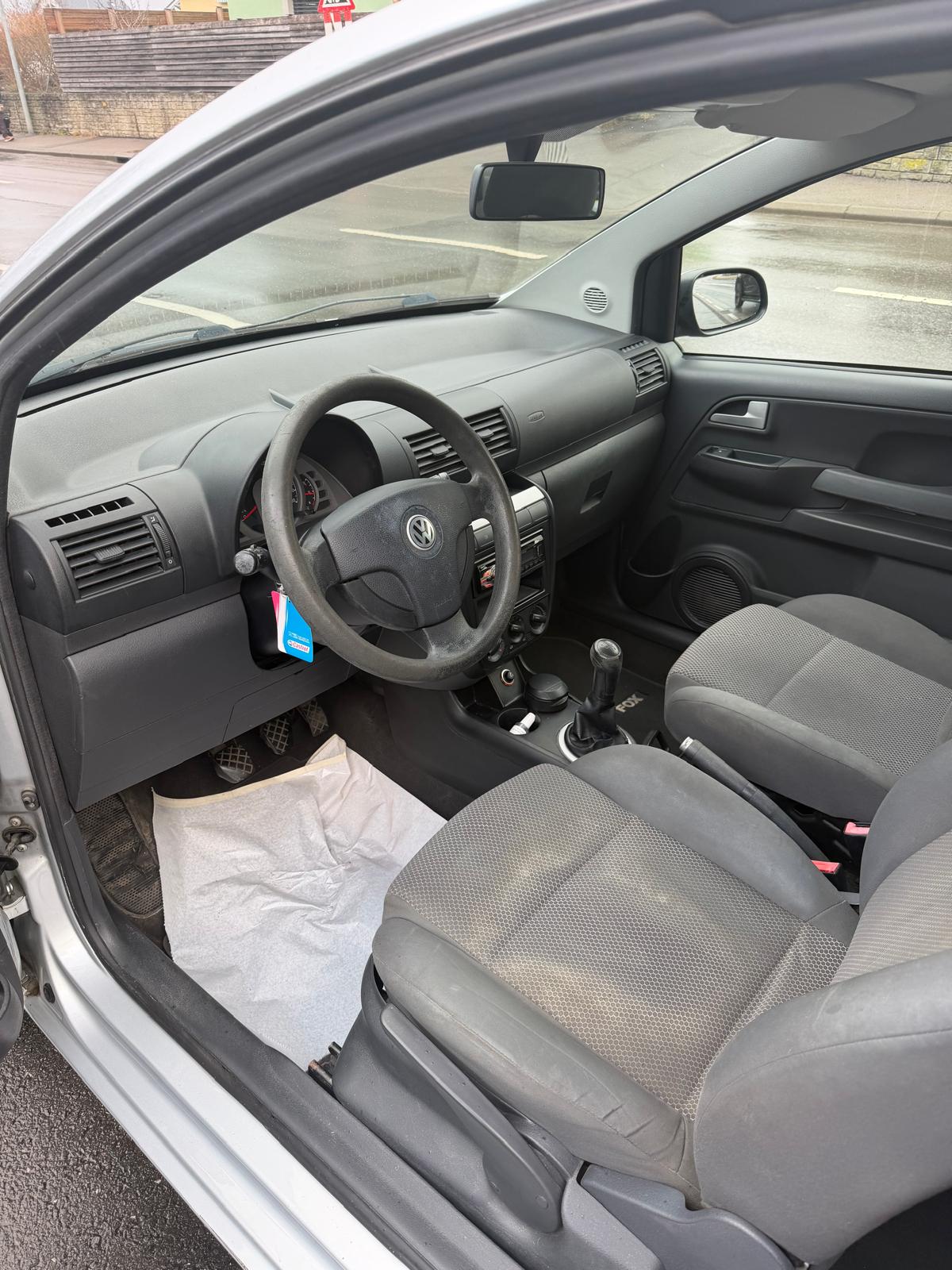 VW Fox 1.2-image-8