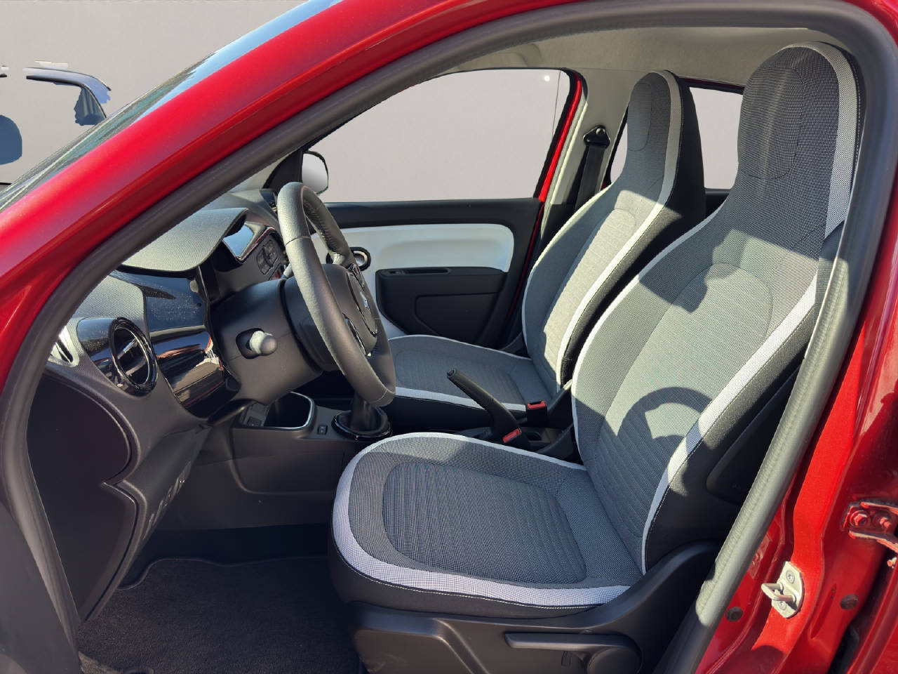 RENAULT Twingo 1.0 SCe 75 Life-image-4