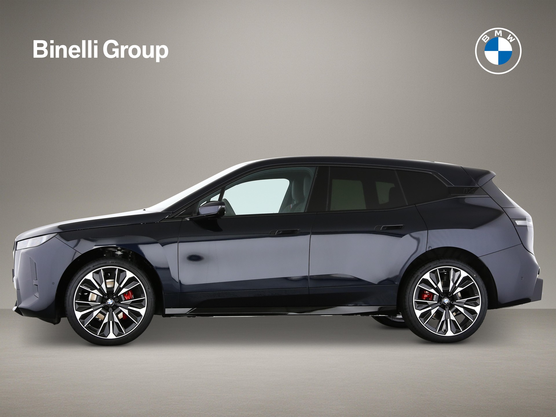 BMW iX xDrive60-showroom-element-2