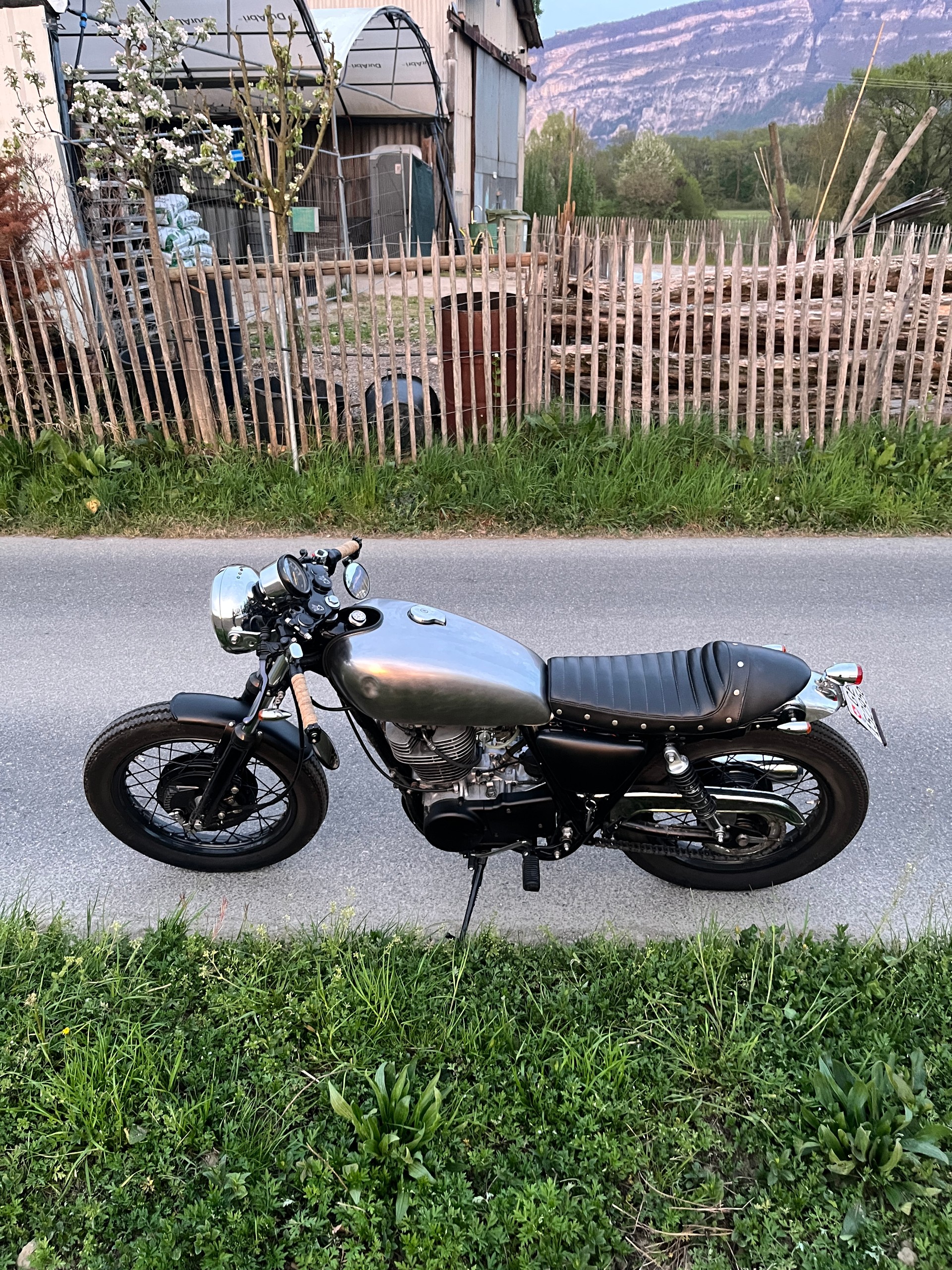 YAMAHA SR 500