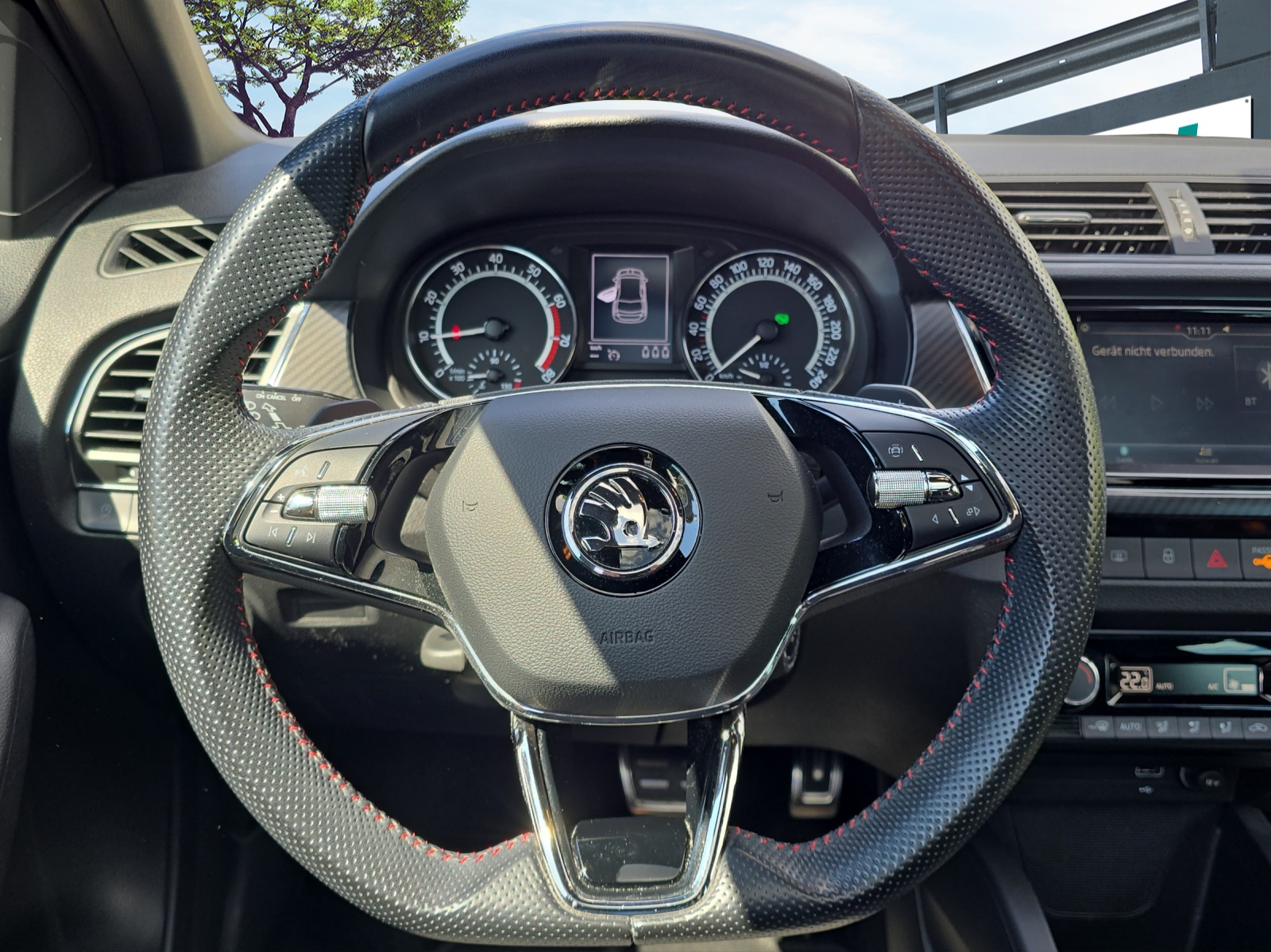 SKODA Fabia 1.0 TSI Monte Carlo DSG-image-10