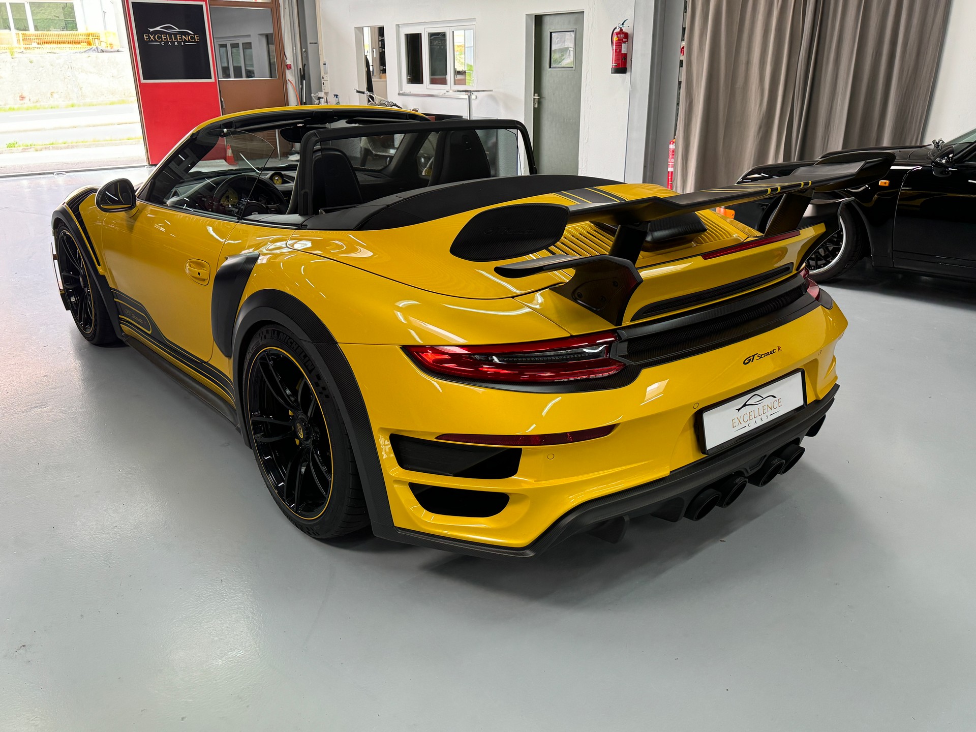 PORSCHE 911 Turbo S Cabrio PDK TECHART 1 OF 1-image-6