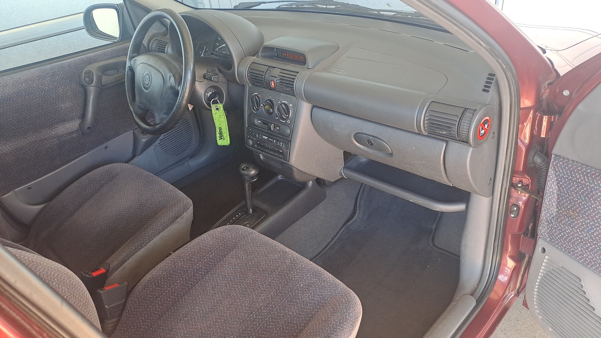 OPEL Corsa 1.4 16V Swing-image-13