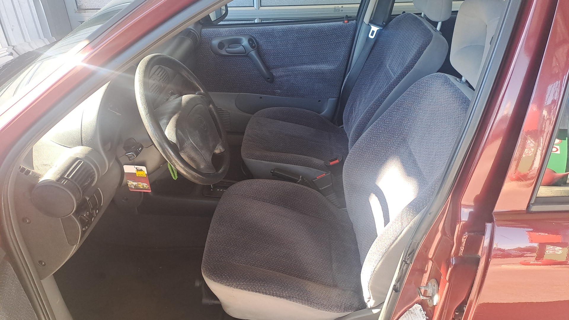 OPEL Corsa 1.4 16V Swing-image-8