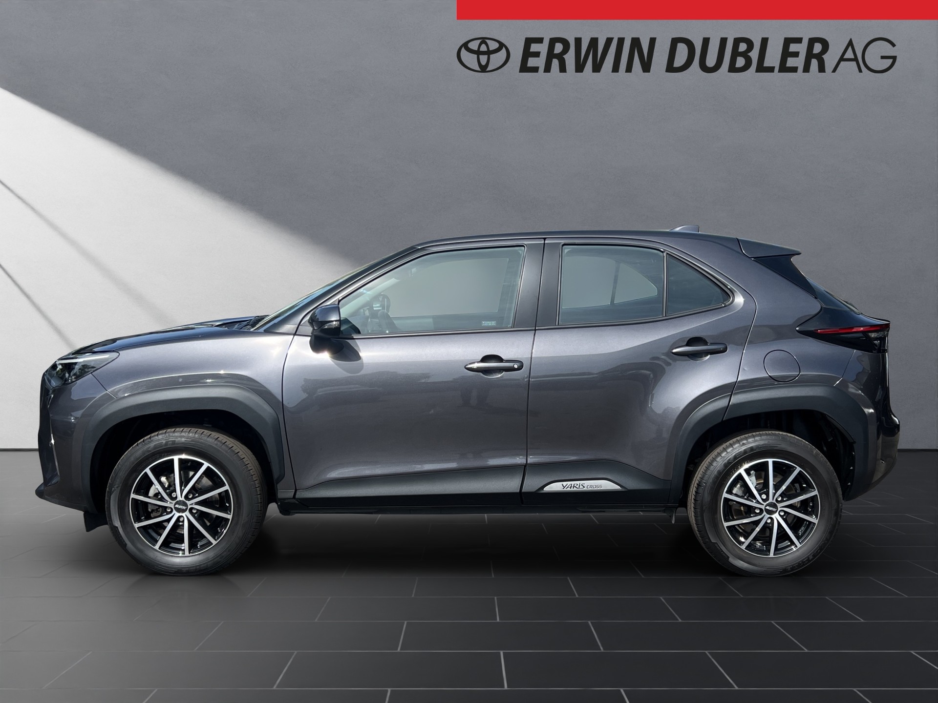 TOYOTA Yaris Cross 1.5 VVT-i HSD Comfort-showroom-element-1