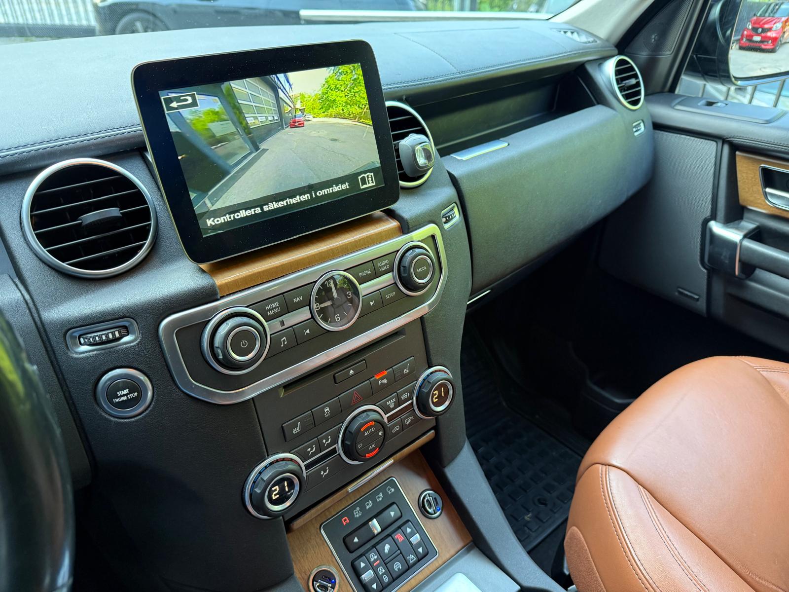 LAND ROVER Discovery 3.0 SDV6 Landmark Automatic-image-15