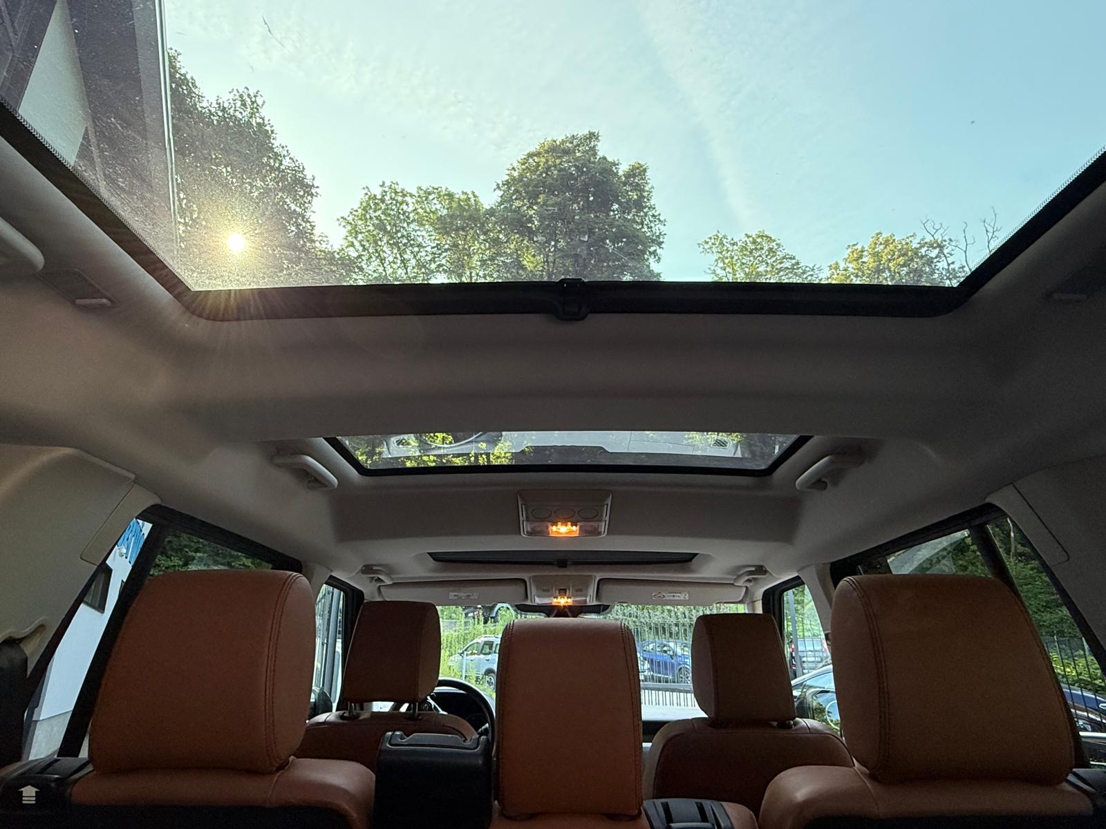 LAND ROVER Discovery 3.0 SDV6 Landmark Automatic-image-10