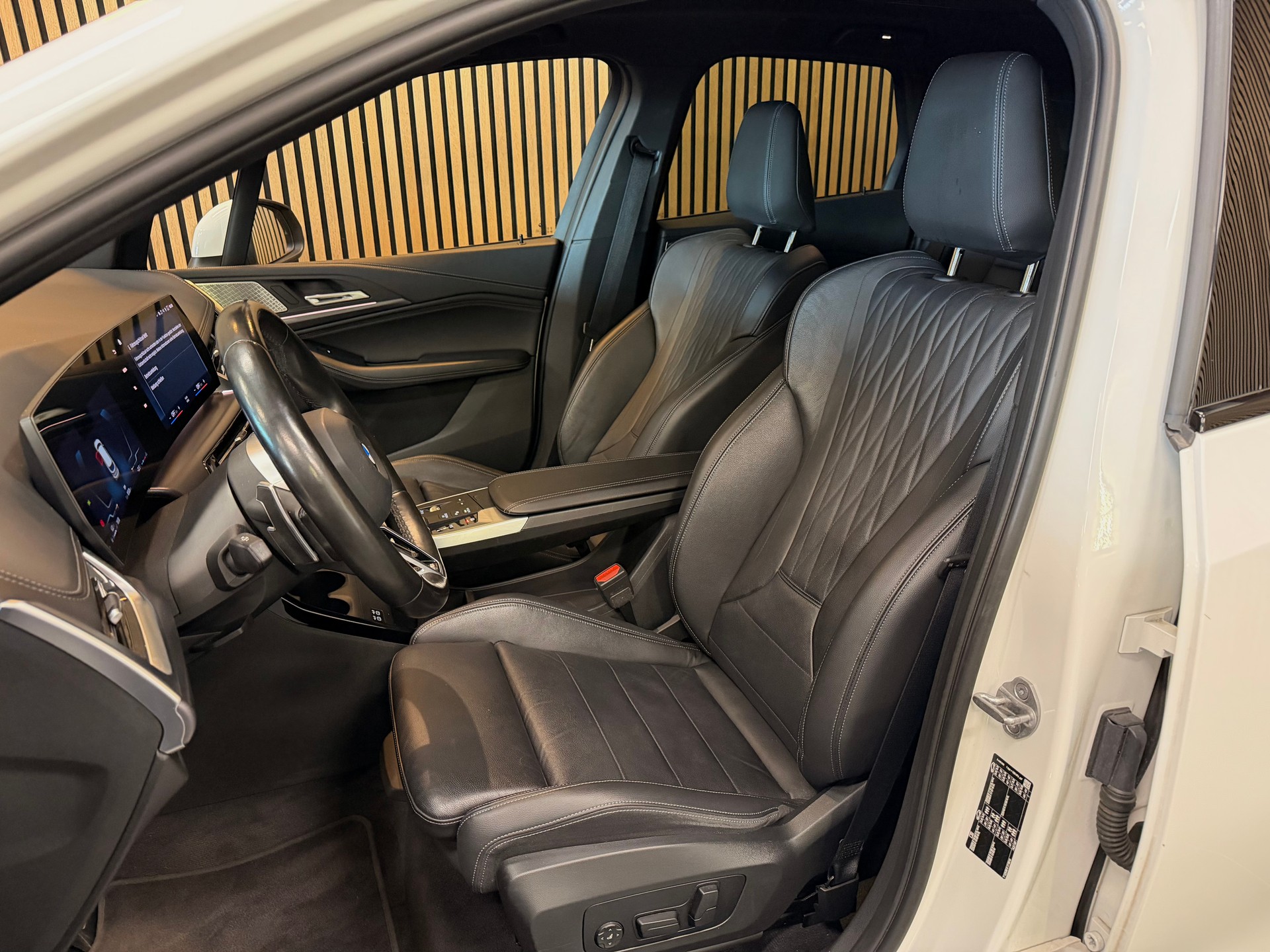 BMW 218d Active Tourer M Sport DKG | Frisch ab Service | Ab MFK | CarVertical | Vollausstattung-image-12