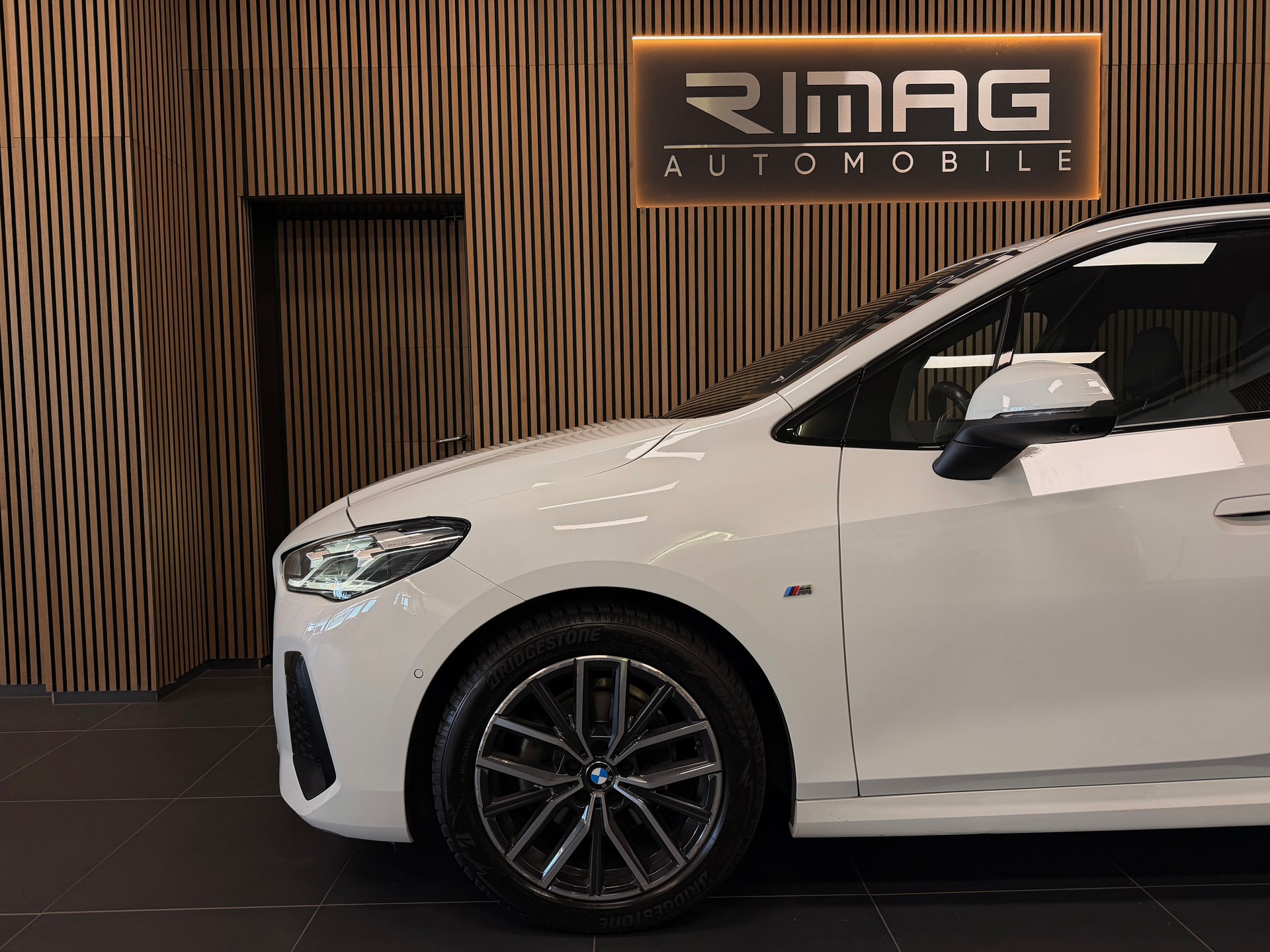 BMW 218d Active Tourer M Sport DKG | Frisch ab Service | Ab MFK | CarVertical | Vollausstattung-image-5