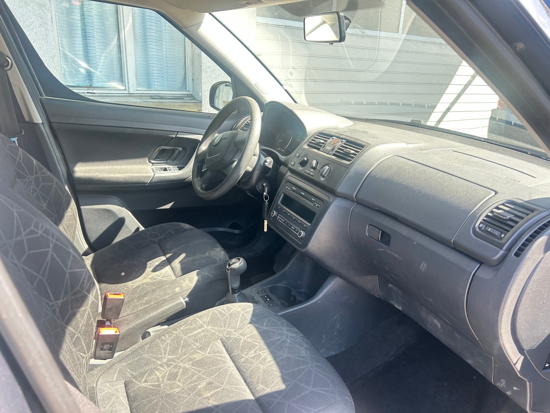 SKODA Roomster 1.2 TSI Family-image-7