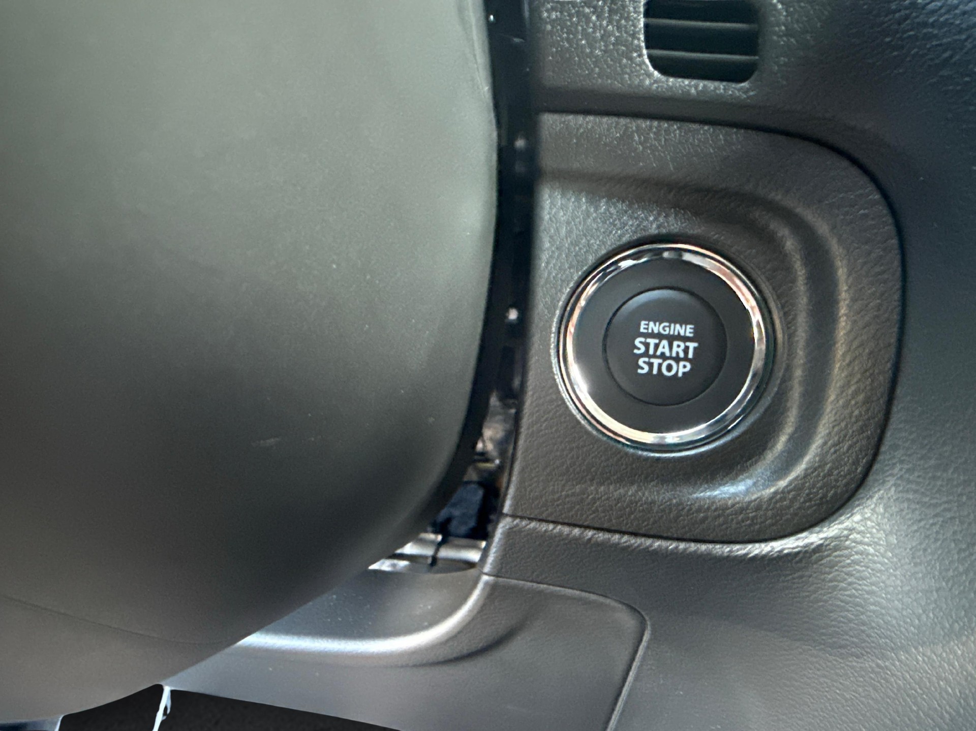 SUZUKI Vitara 1.4 T Compact Top Hybrid 4x4-image-17