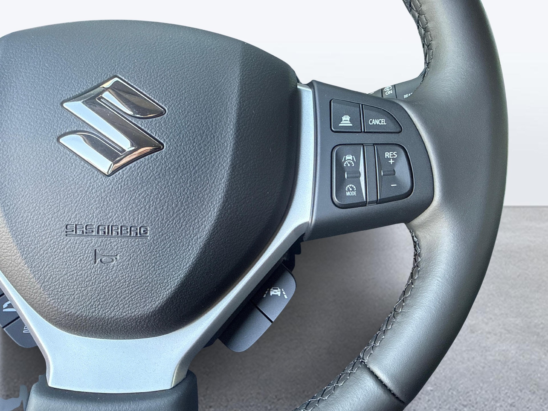 SUZUKI Vitara 1.4 T Compact Top Hybrid 4x4-image-13