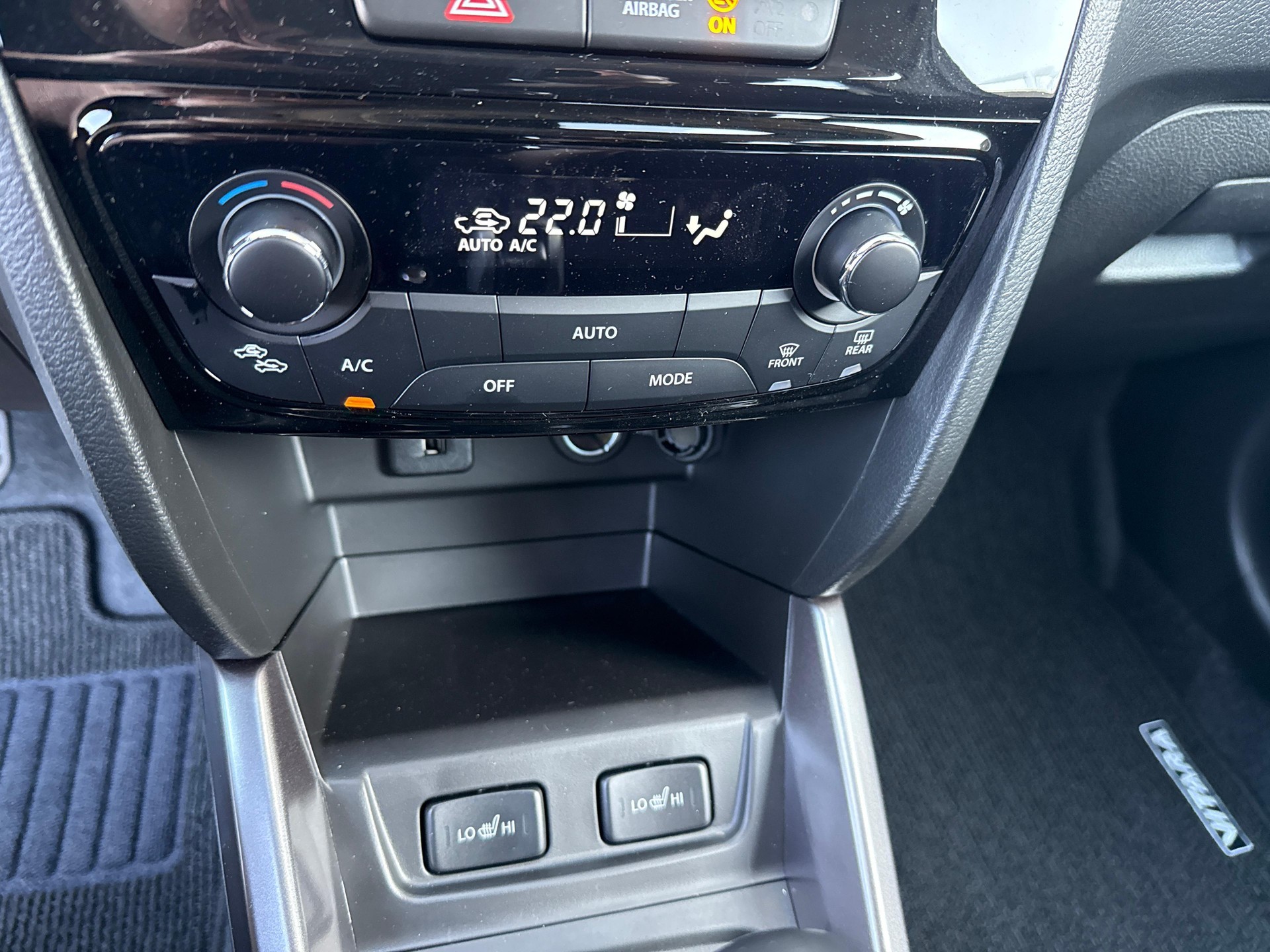 SUZUKI Vitara 1.4 T Compact Top Hybrid 4x4-image-14