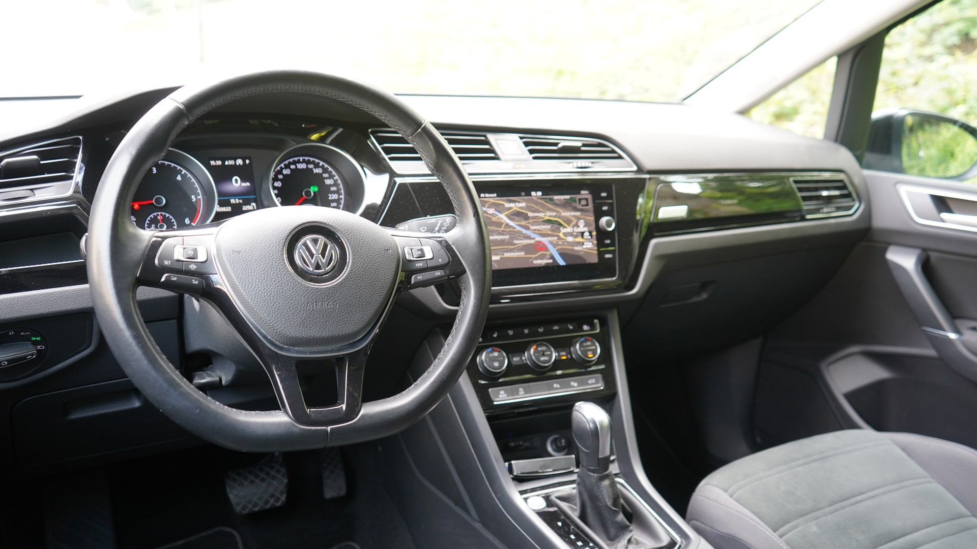 VW Touran 2.0 TDI BlueMotion Technology Comfortline DSG-image-7