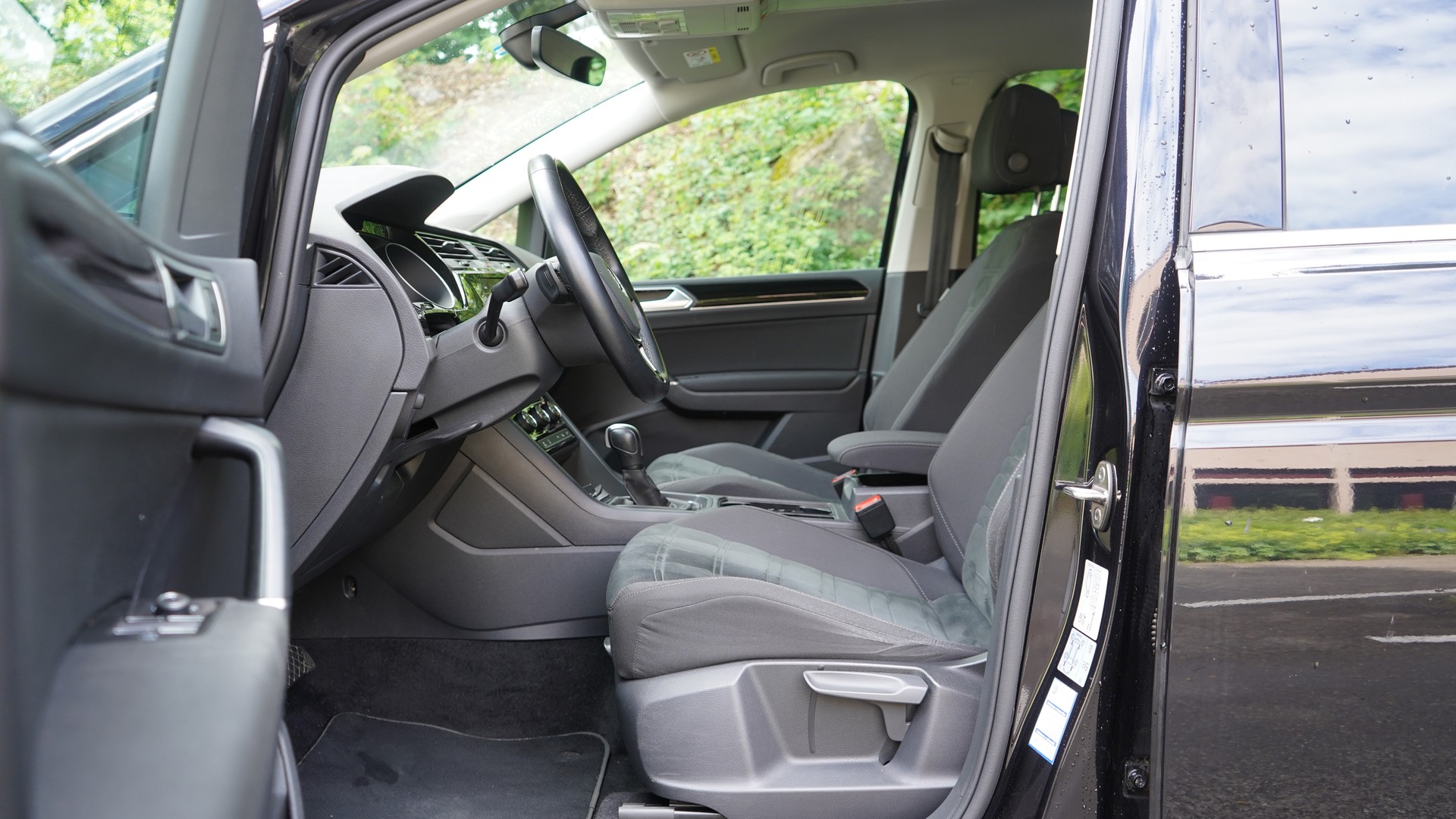 VW Touran 2.0 TDI BlueMotion Technology Comfortline DSG-image-6