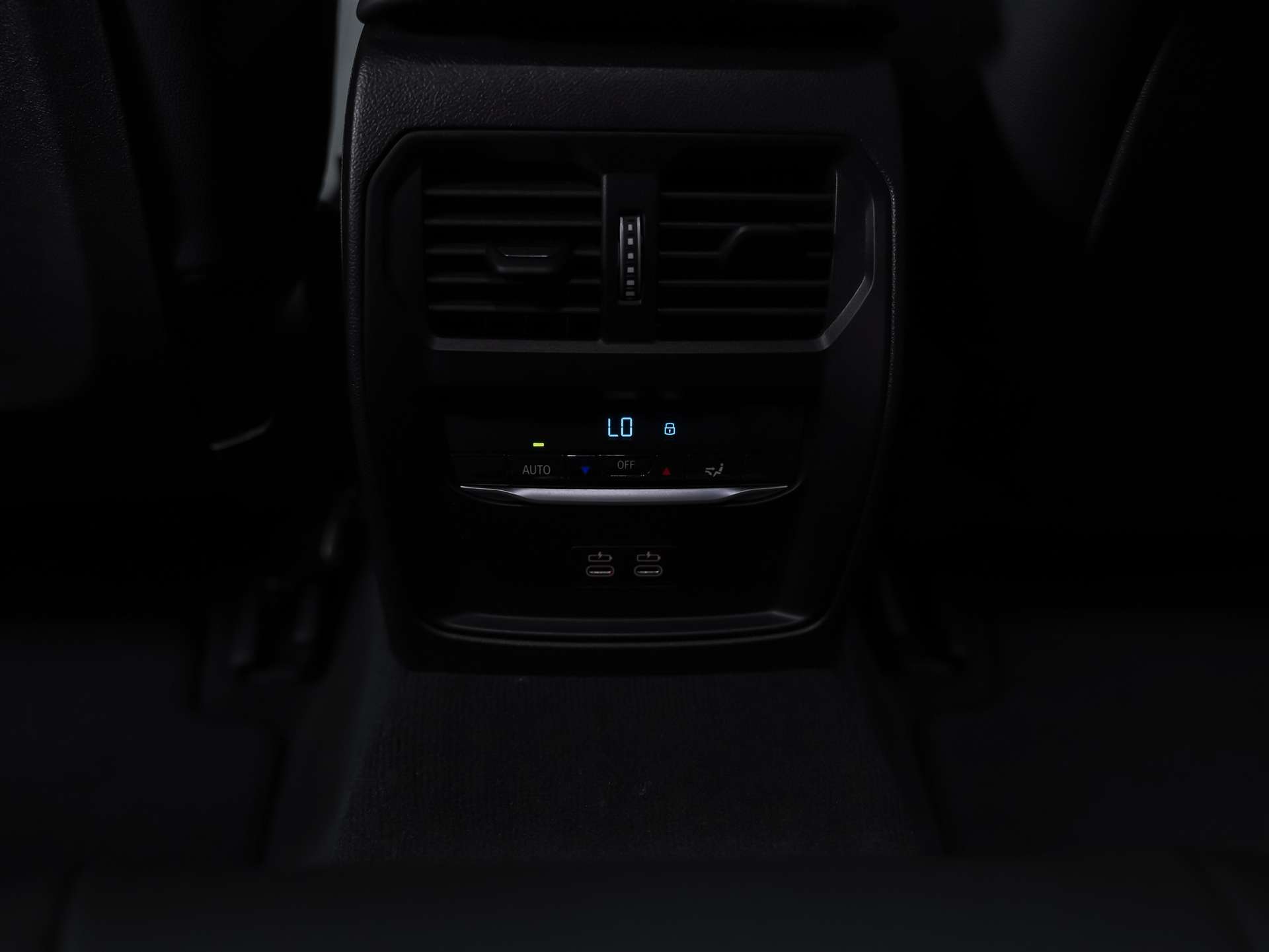 BMW M340i xDrive Steptronic M Sport Pro *Facelift 2025*20" Felgen*Harman/Kardon*-image-13