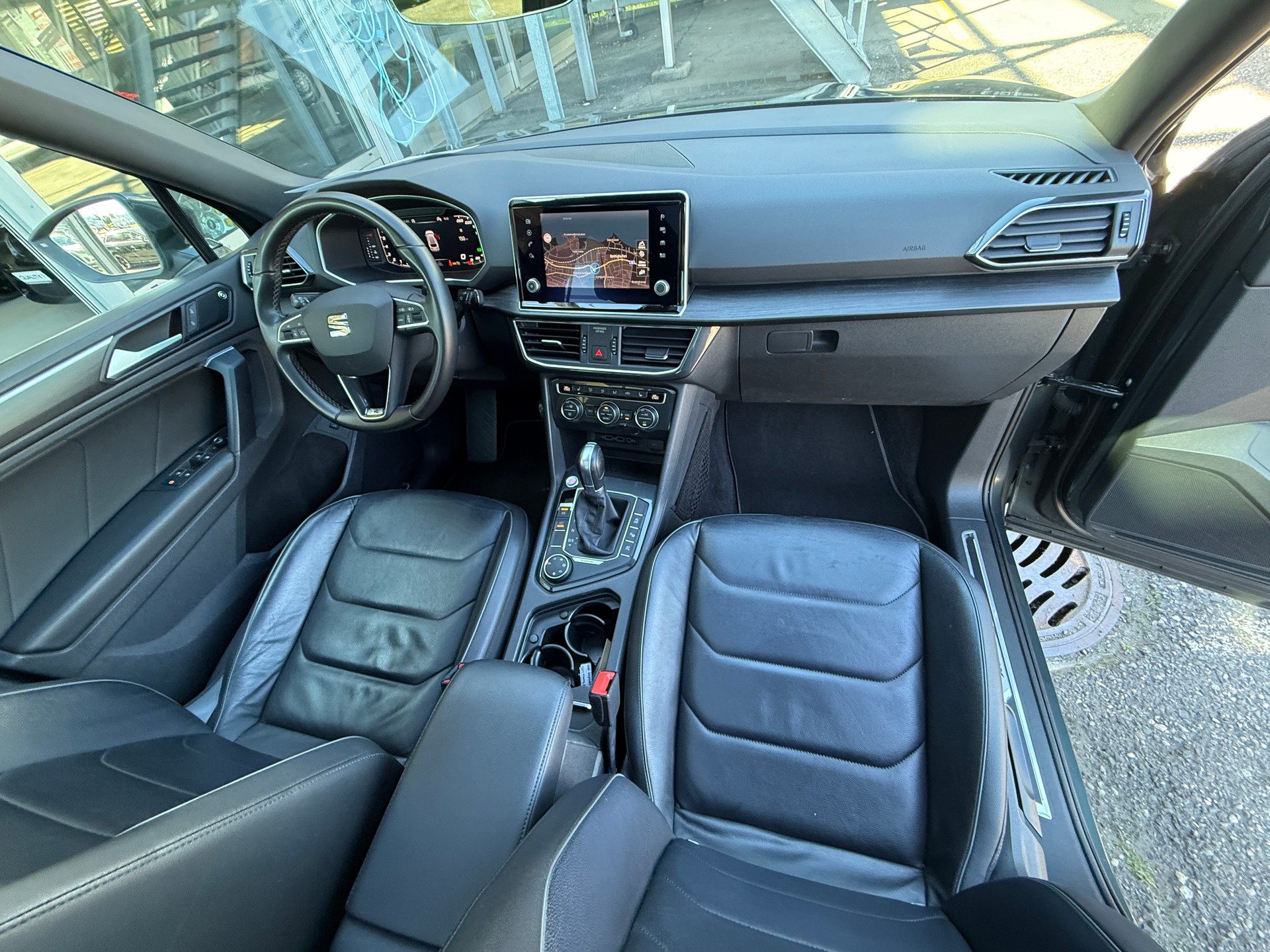 SEAT Tarraco 2.0TSI 4Drive DSG Swiss Excellence *** ANHÄNGERKUPPLUNG ***-image-10