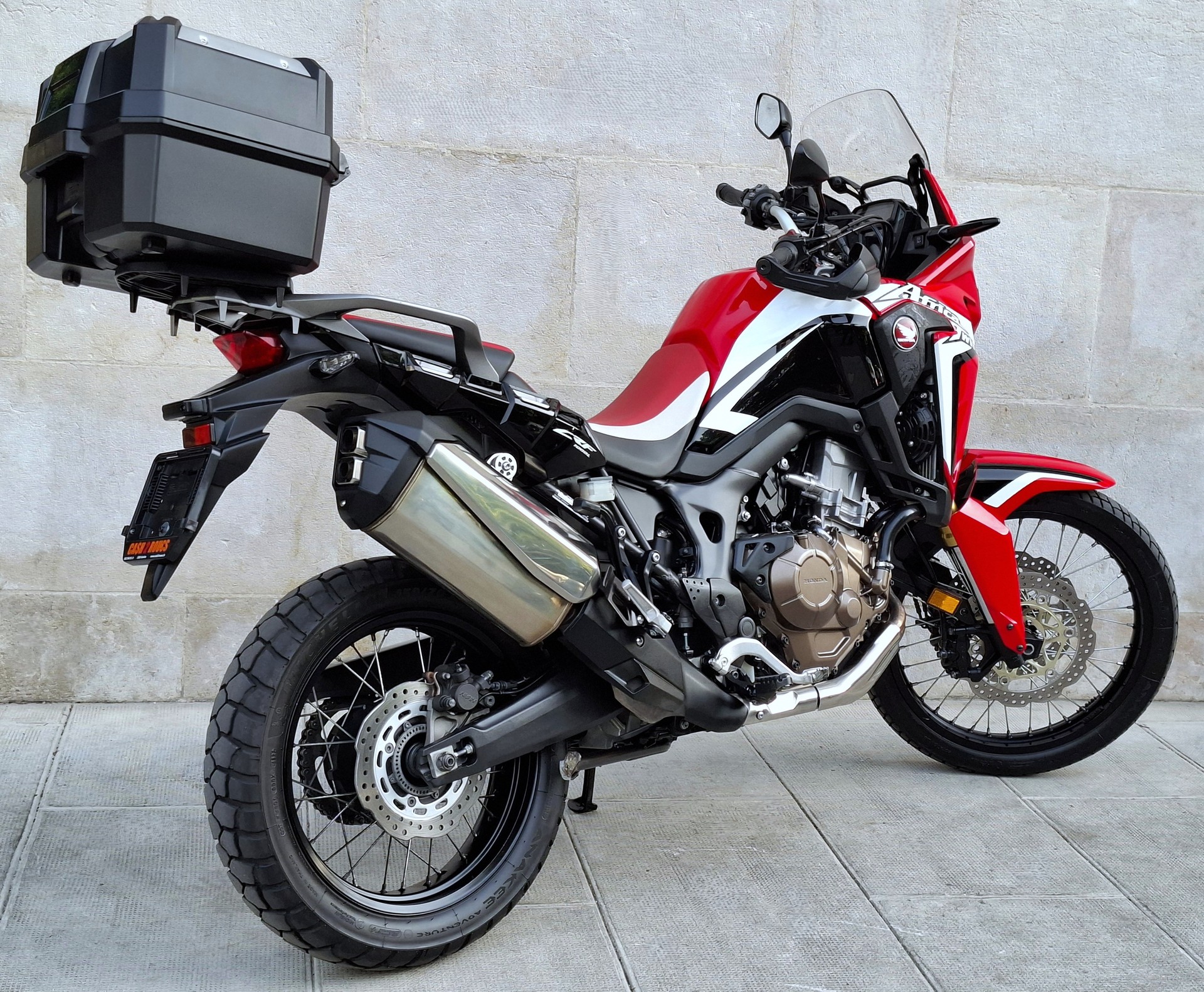 HONDA CRF 1000A Africa Twin-image-9