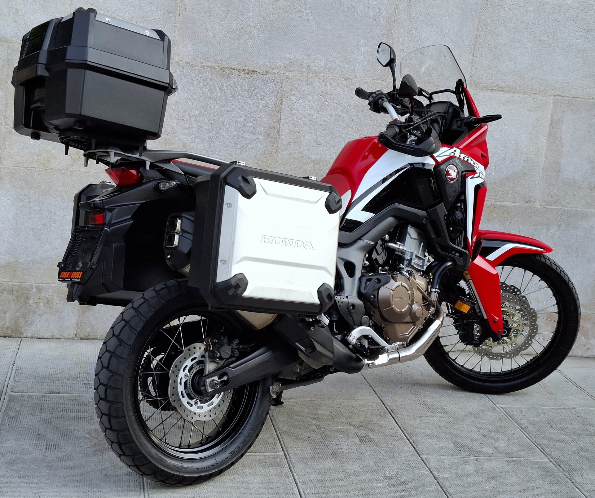 HONDA CRF 1000A Africa Twin-image-4