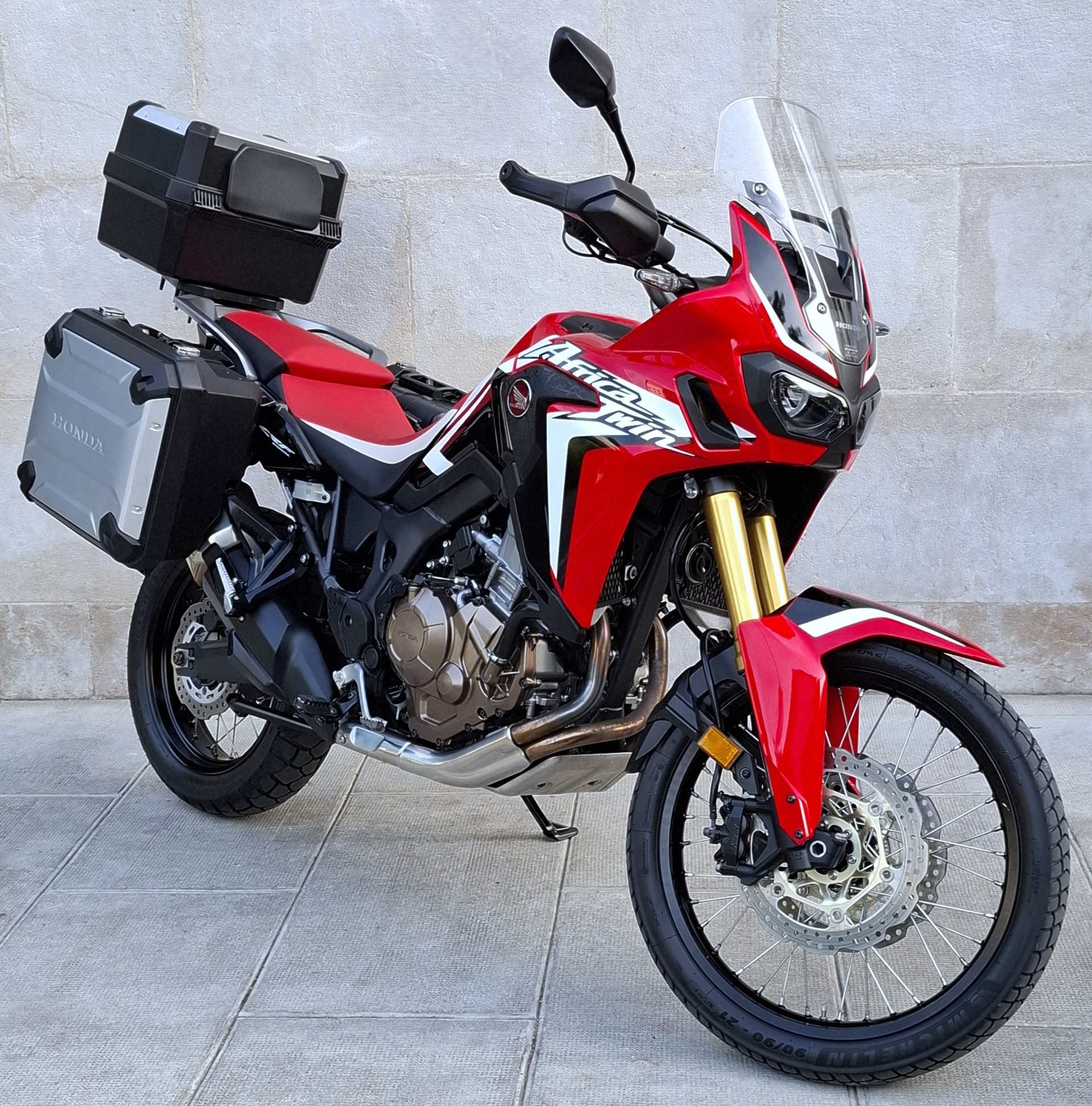 HONDA CRF 1000A Africa Twin-showroom-element-1