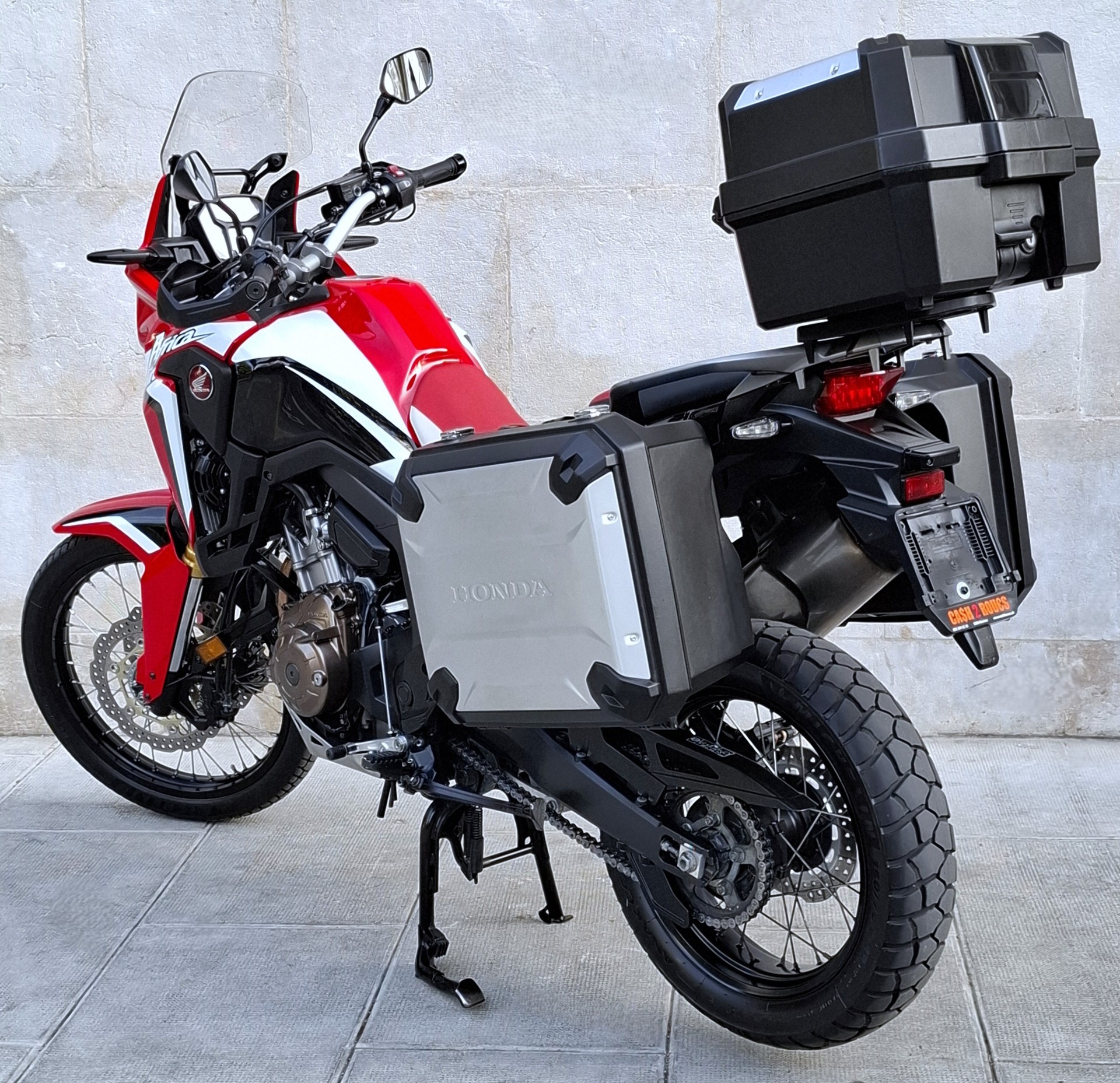 HONDA CRF 1000A Africa Twin-image-5