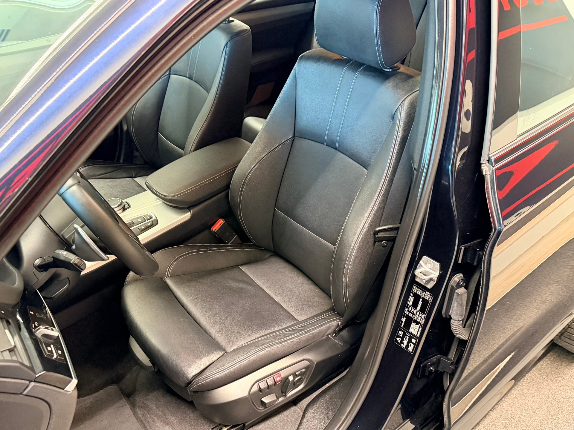 BMW X4 xDrive 35d M Sport Steptronic-image-15