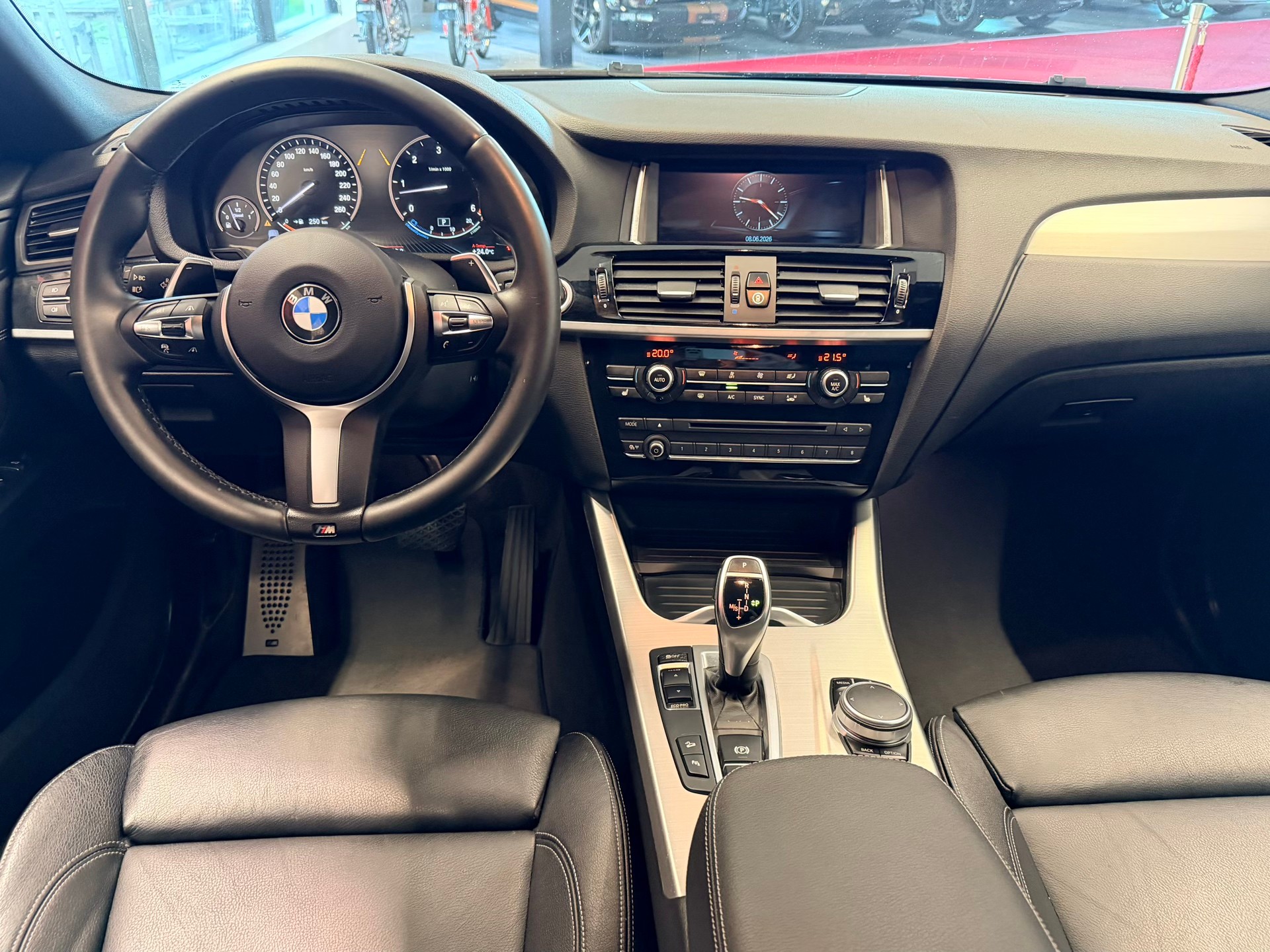 BMW X4 xDrive 35d M Sport Steptronic-image-17