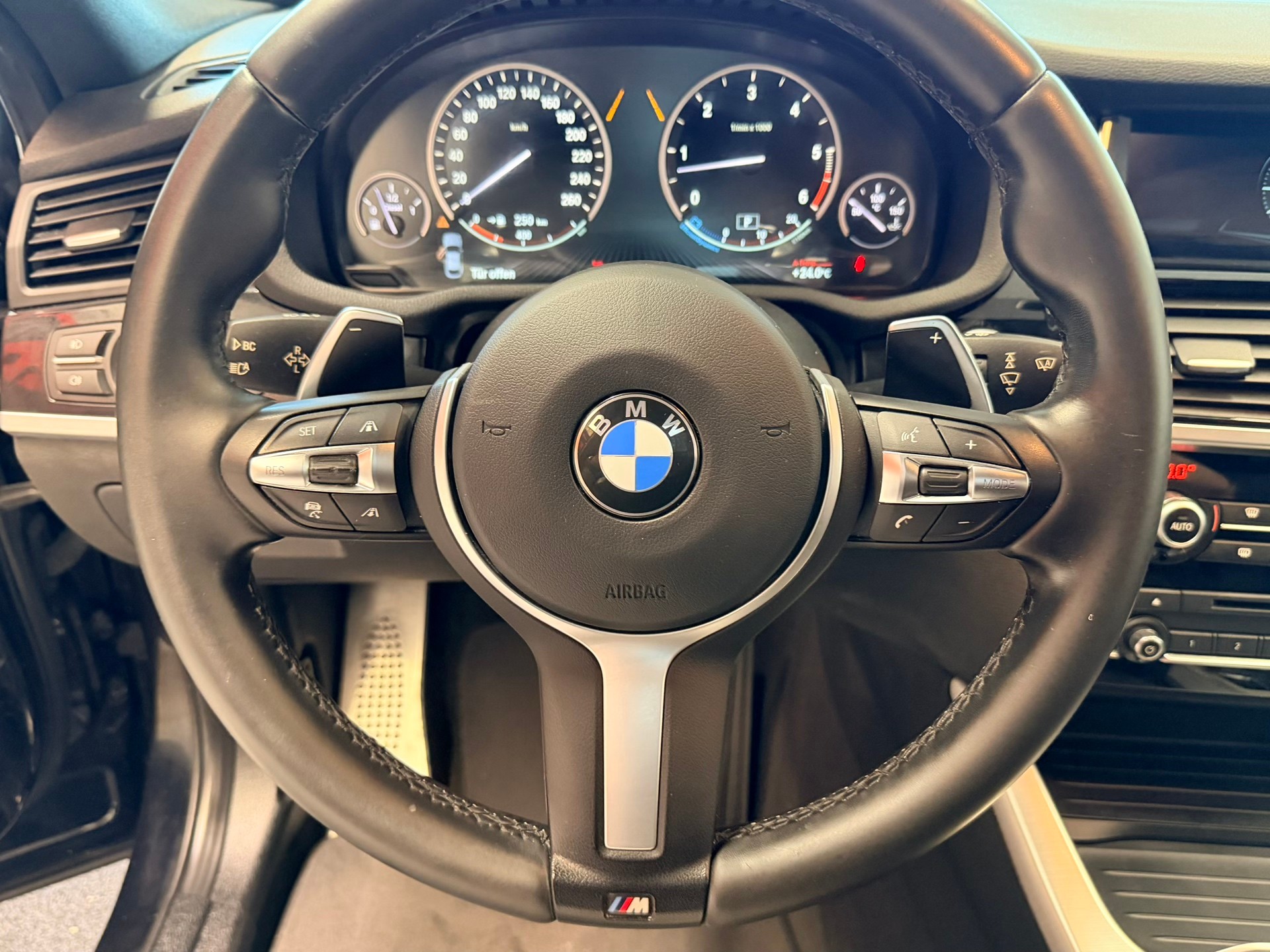 BMW X4 xDrive 35d M Sport Steptronic-image-24