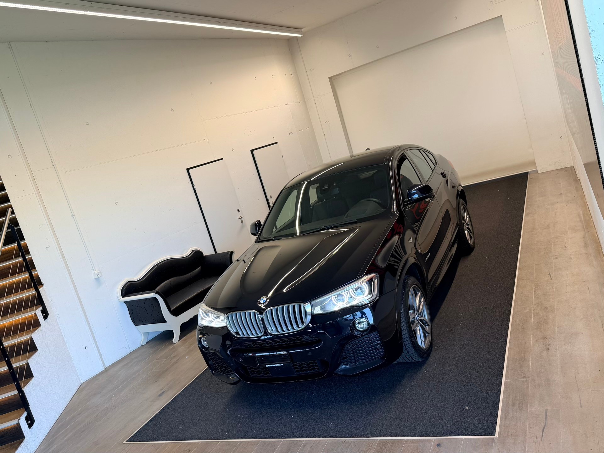 BMW X4 xDrive 35d M Sport Steptronic-showroom-element-3