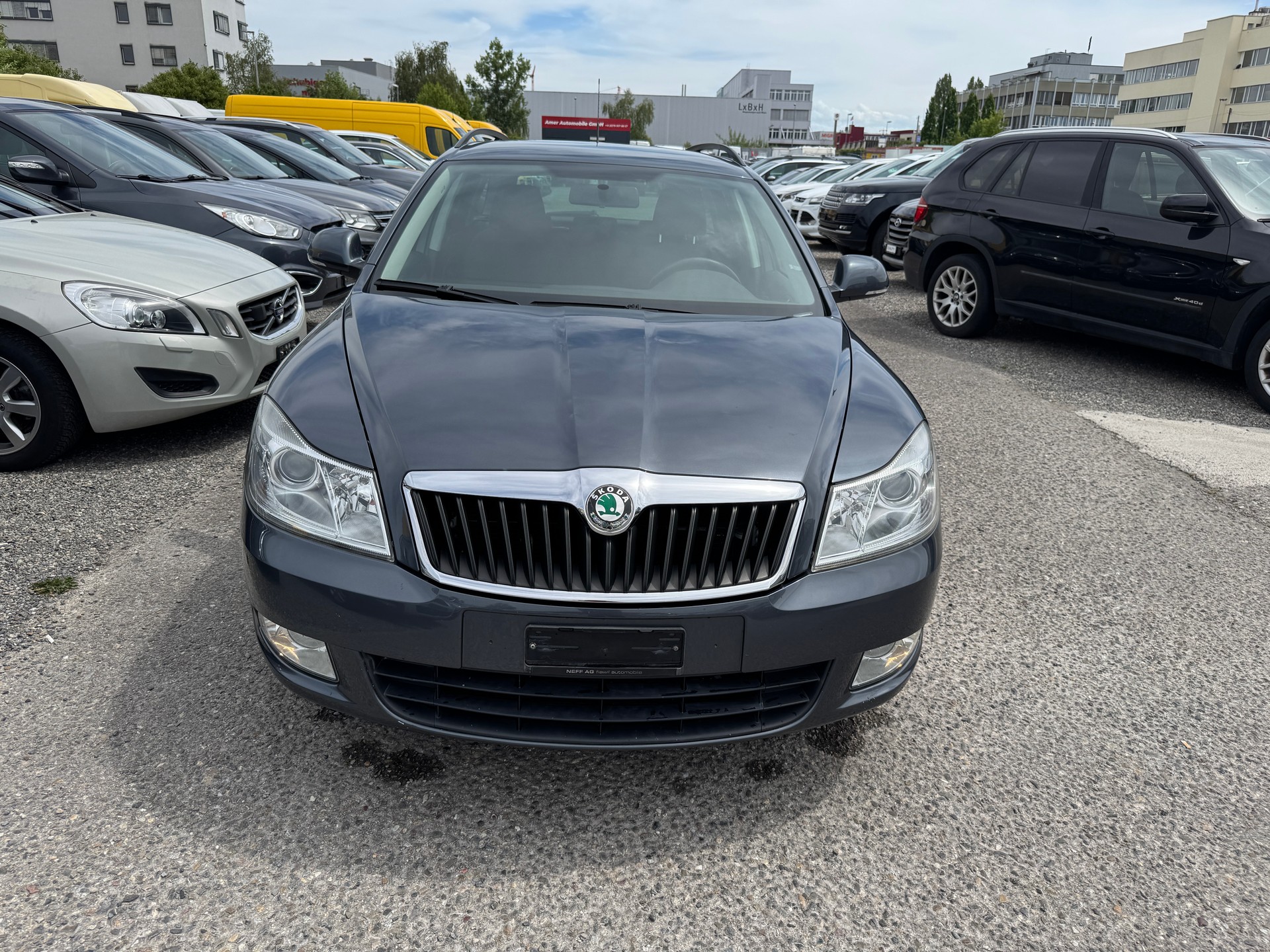 SKODA Octavia Combi 1.8 TSI Stöckli 4x4