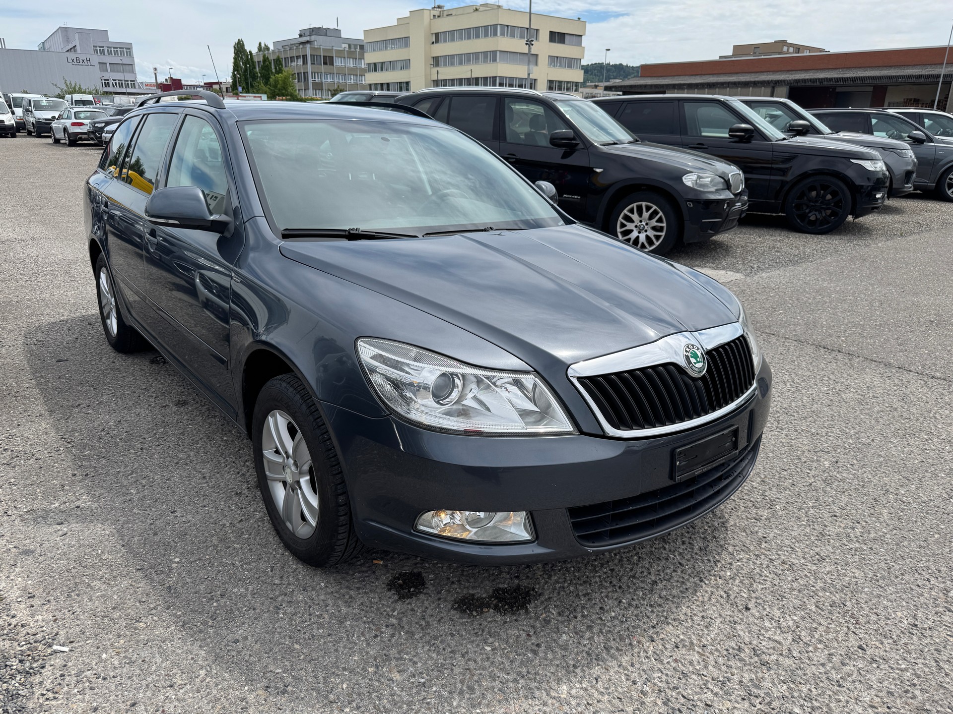 SKODA Octavia Combi 1.8 TSI Stöckli 4x4-image-2