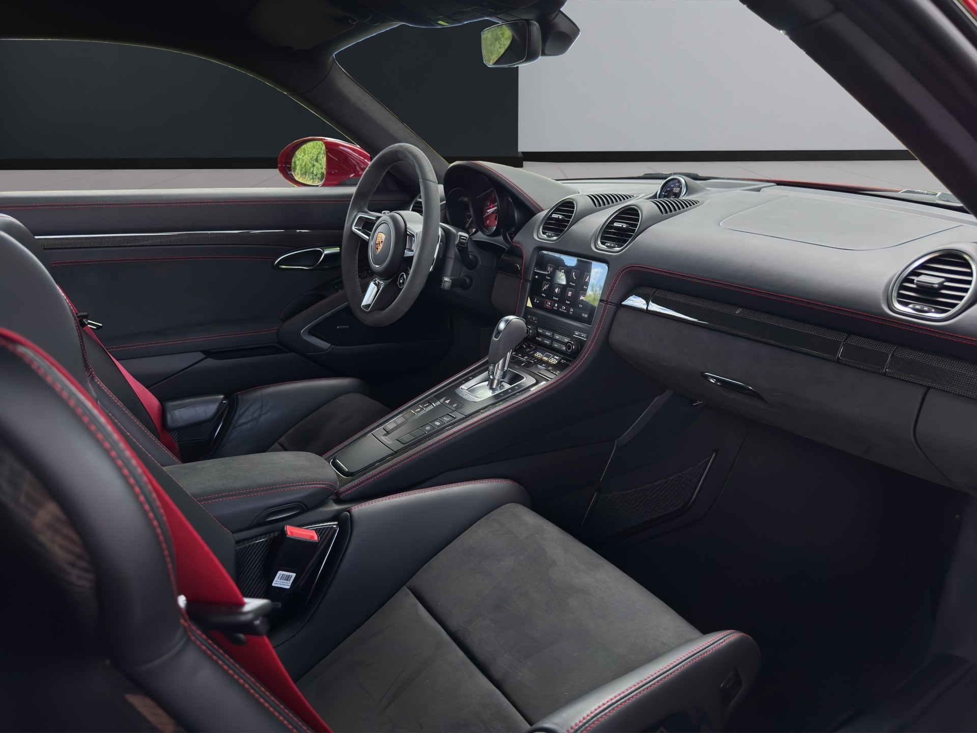 PORSCHE 718 Cayman GTS 4.0 PDK-image-13