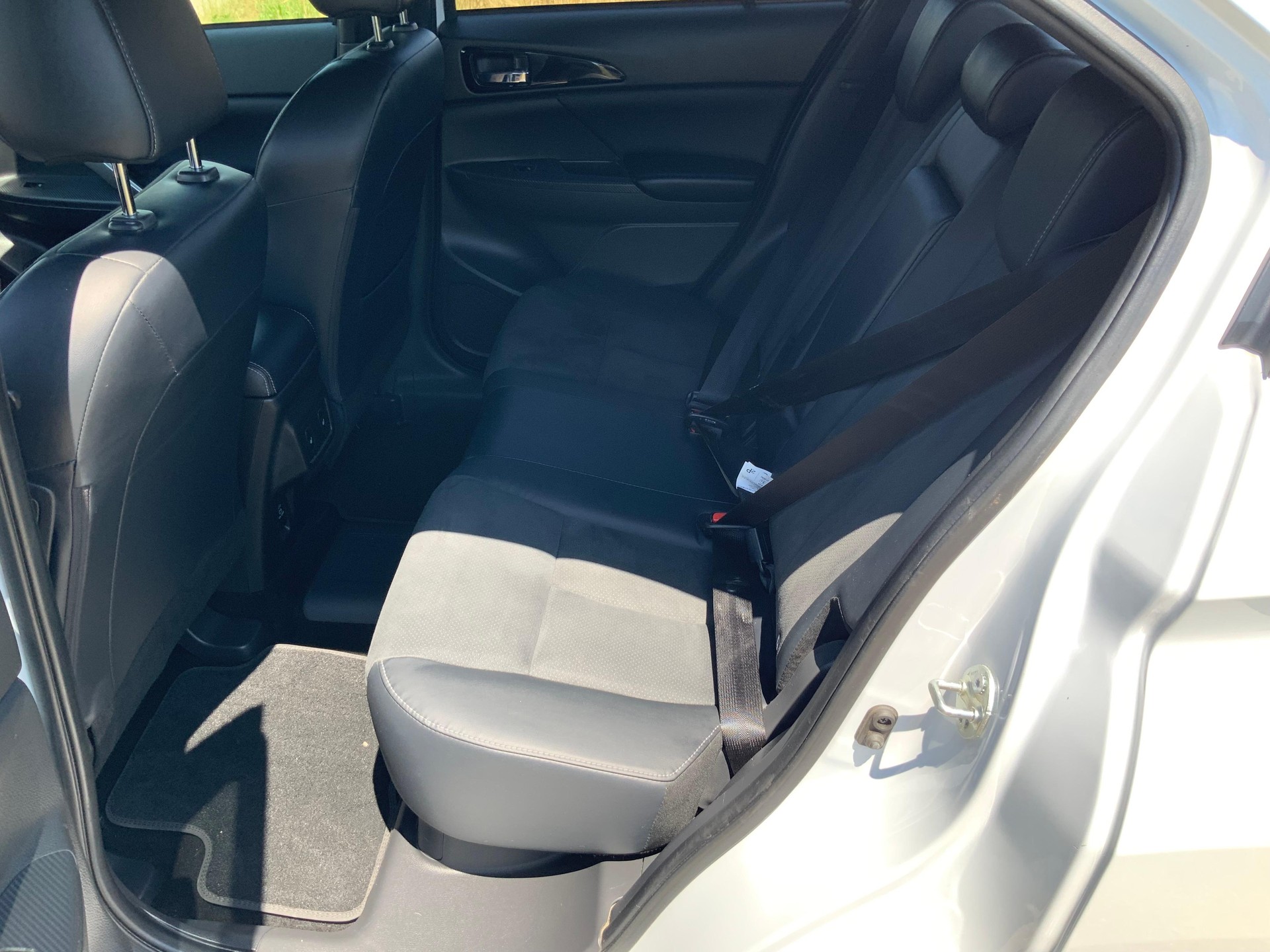 MITSUBISHI Eclipse Cross 2.4 PHEV Style 4x4-image-6