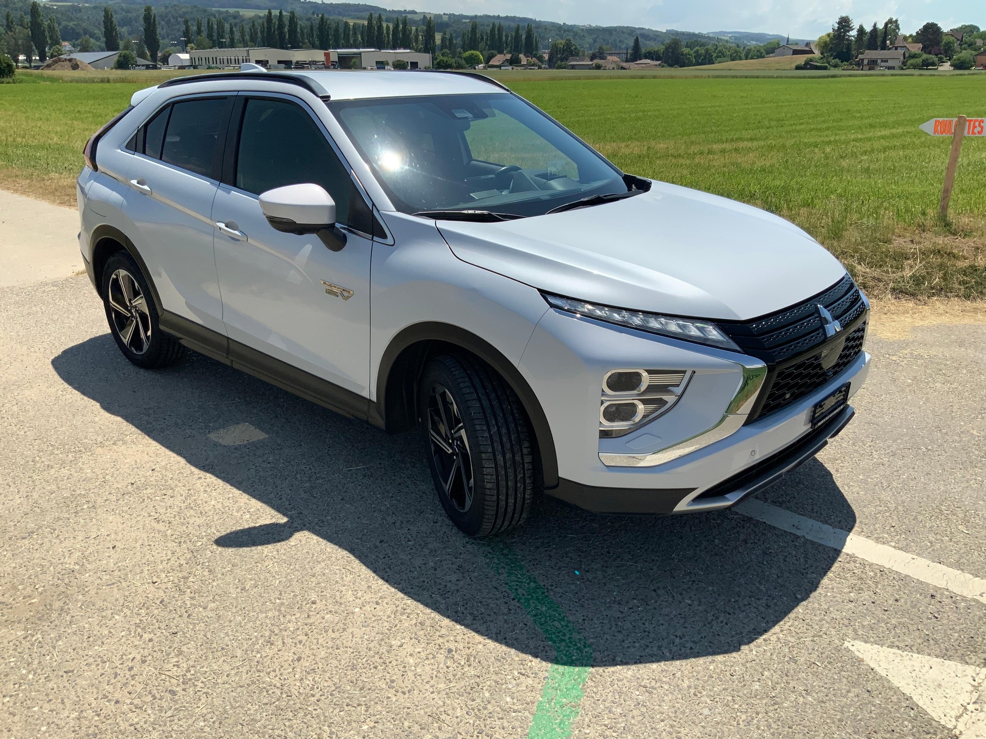 MITSUBISHI Eclipse Cross 2.4 PHEV Style 4x4-showroom-element-2