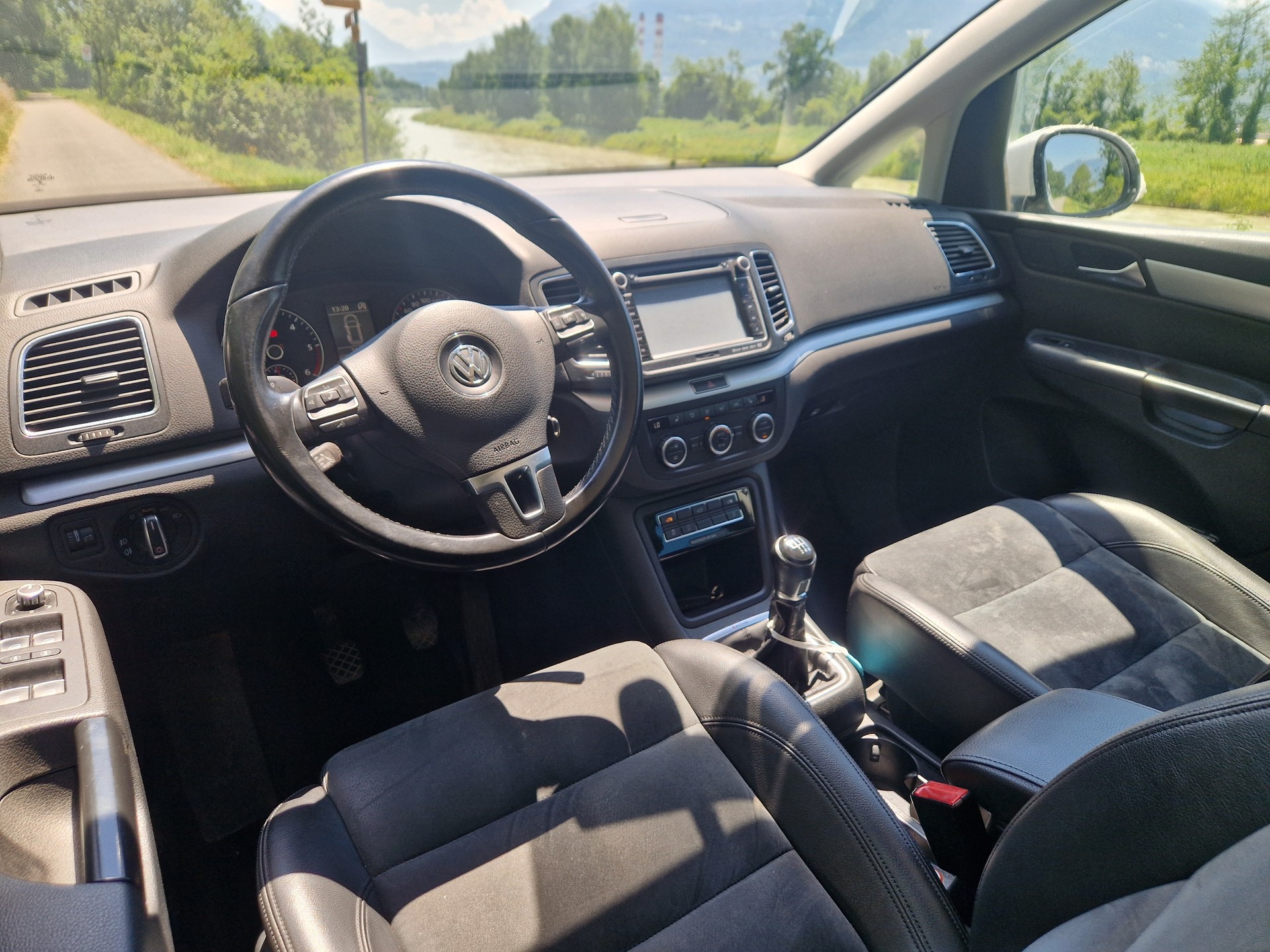 VW Sharan 2.0 TDI BMT Trendline 4Motion-image-8