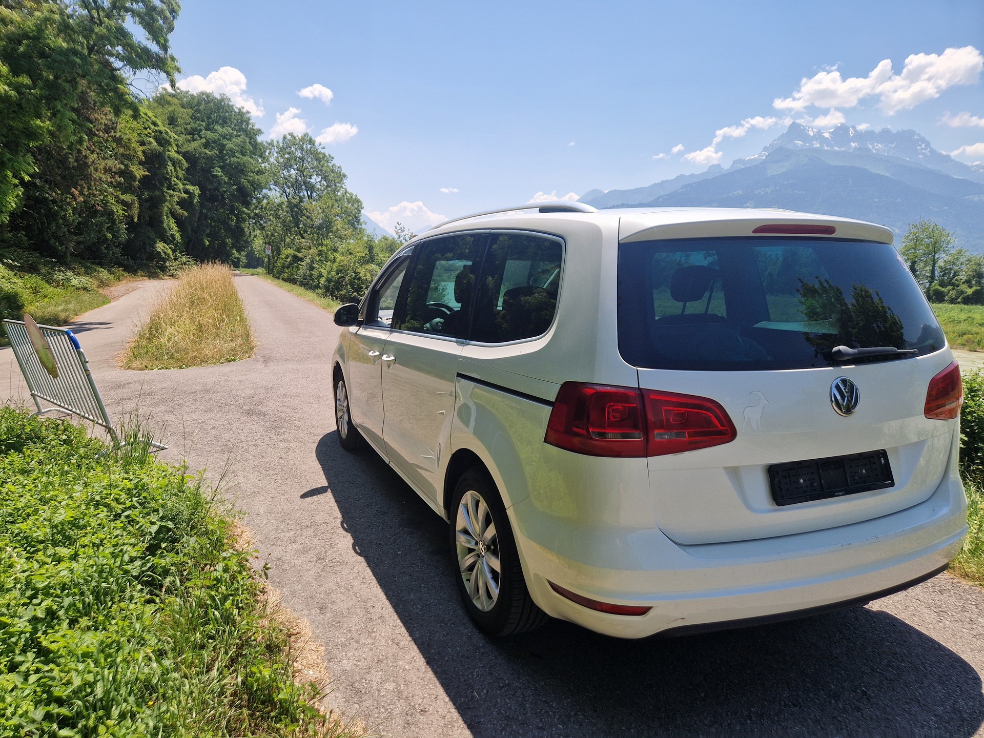 VW Sharan 2.0 TDI BMT Trendline 4Motion-image-5