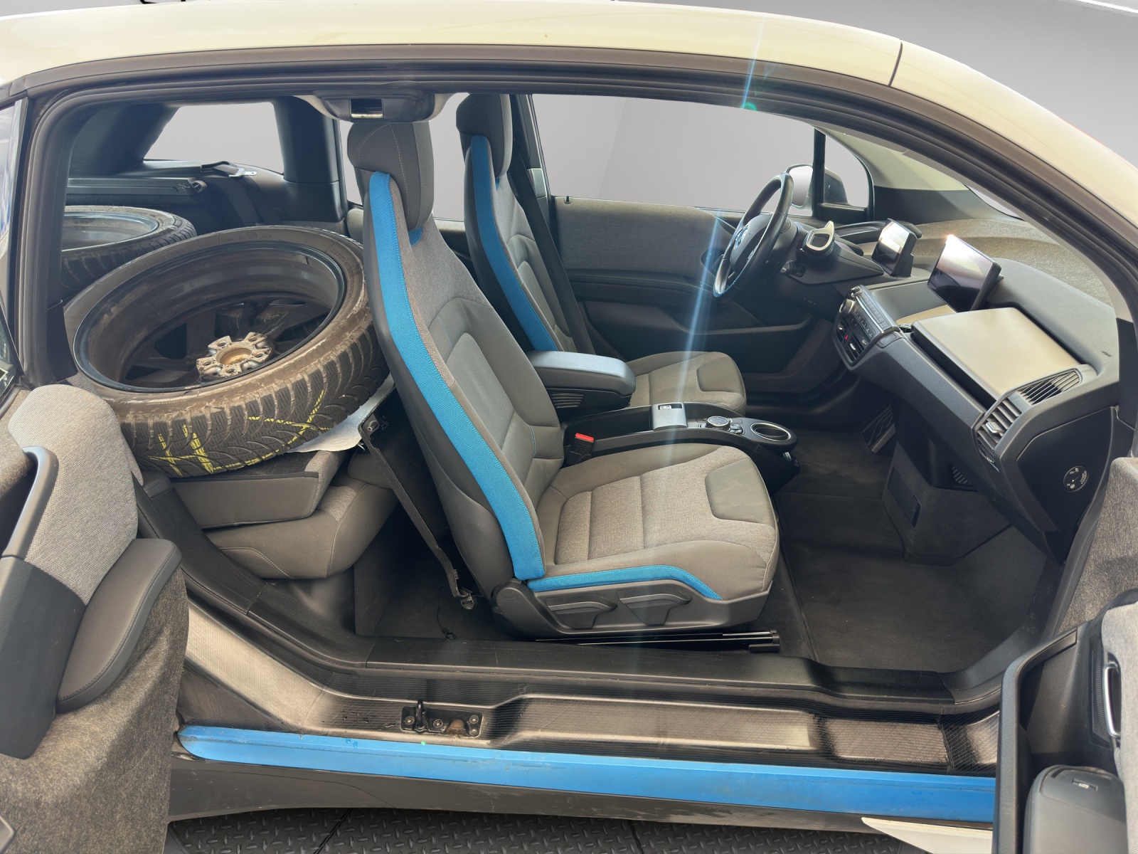BMW i3 (60Ah) Range Extender-image-16