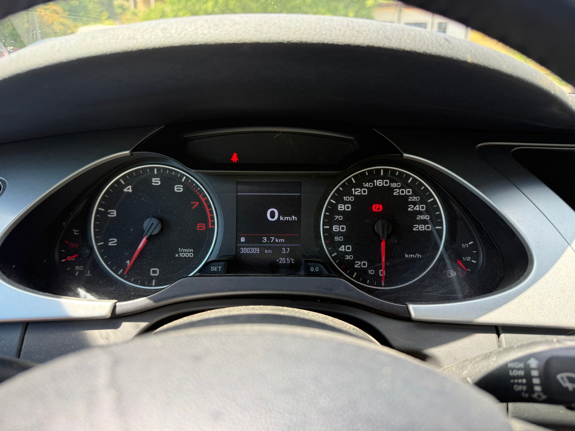 AUDI A4 Avant 1.8 TFSI-image-12