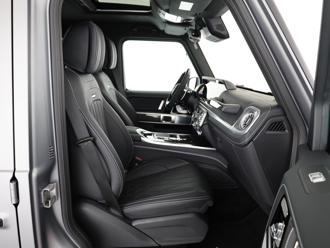 MERCEDES-BENZ G 63 AMG 9G-Tronic-image-8