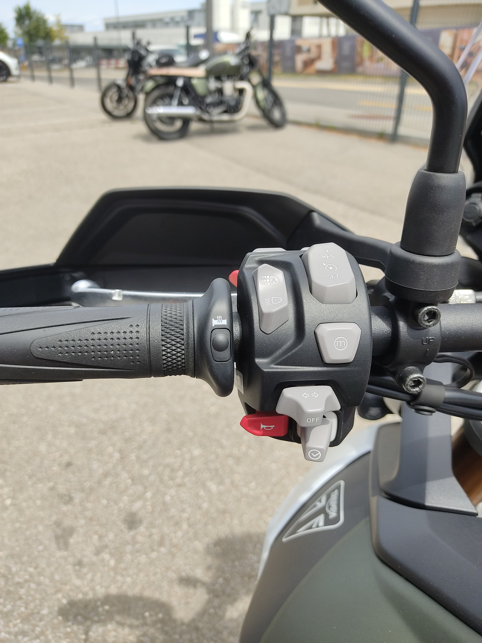 TRIUMPH Tiger 900 Rally Pro-image-11