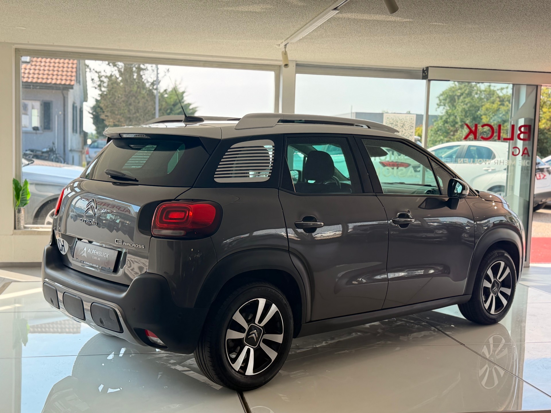 CITROEN C3 Aircross 1.2i PureTech Rip Curl EAT-image-8