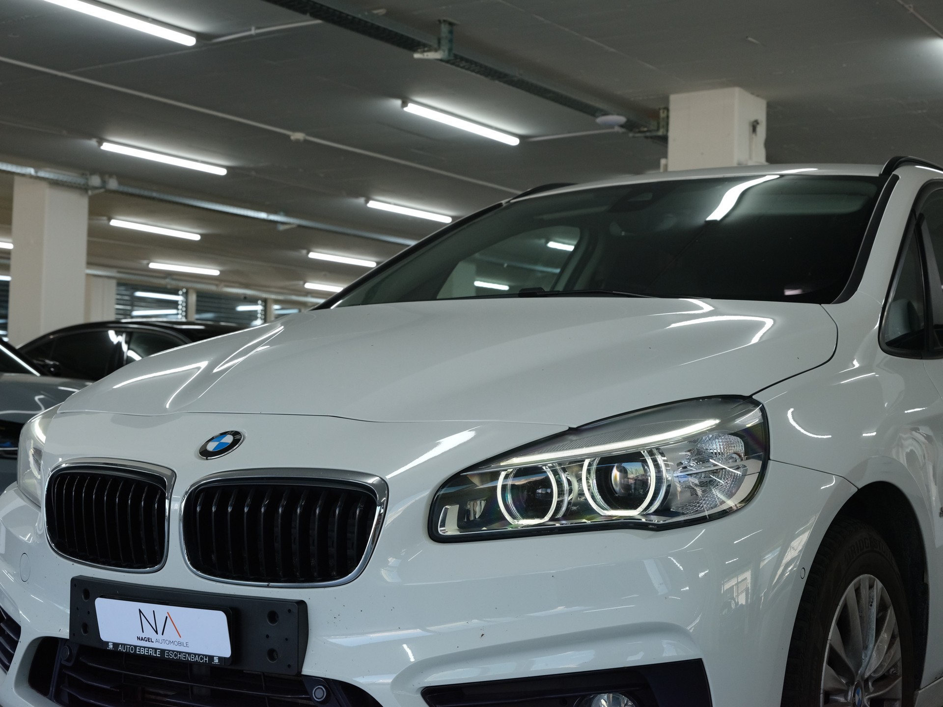 BMW 218d Active Tourer Steptronic *PDC Vorne & Hinten* *Sitzheizung*-image-10