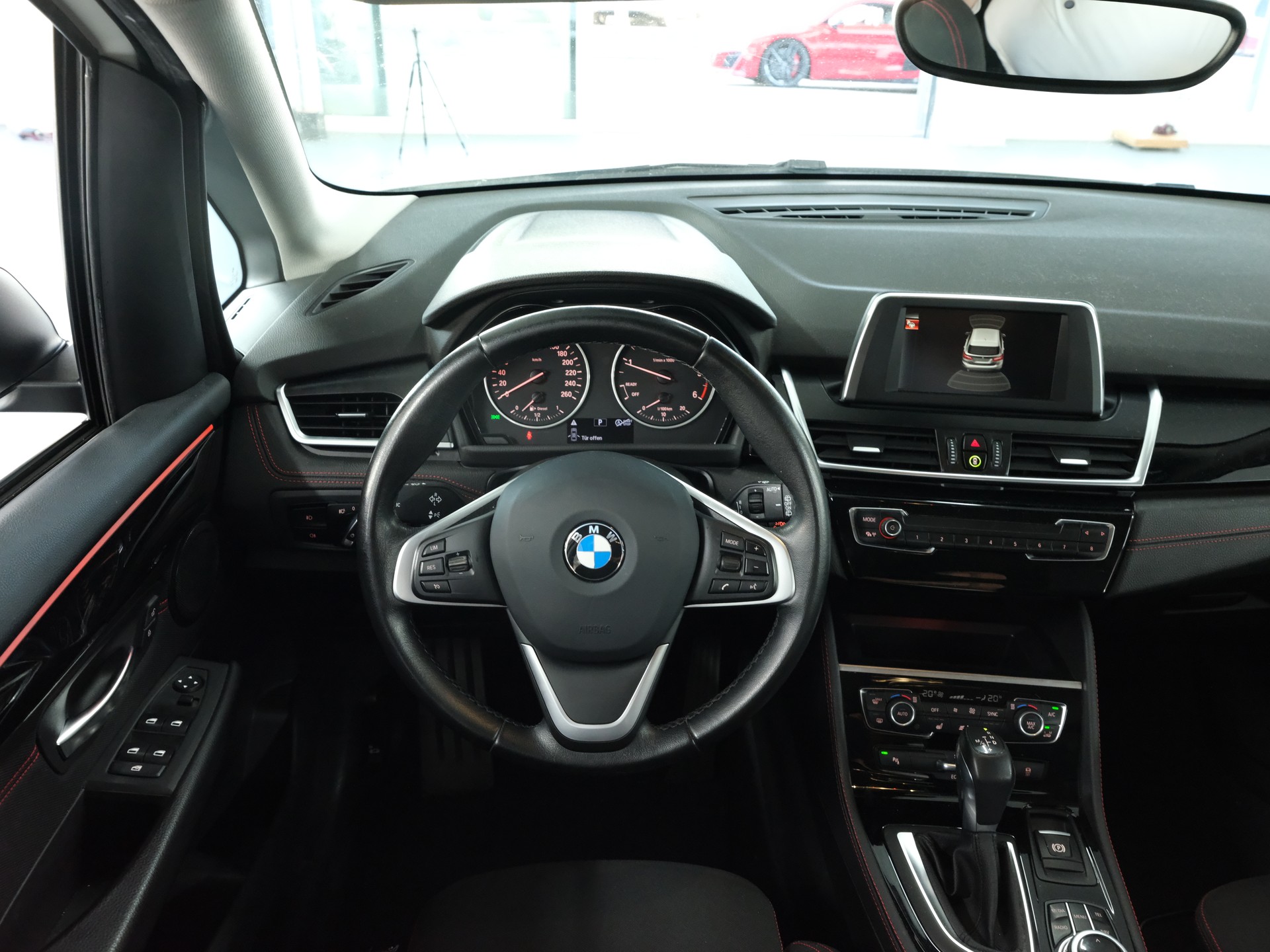 BMW 218d Active Tourer Steptronic *PDC Vorne & Hinten* *Sitzheizung*-image-18
